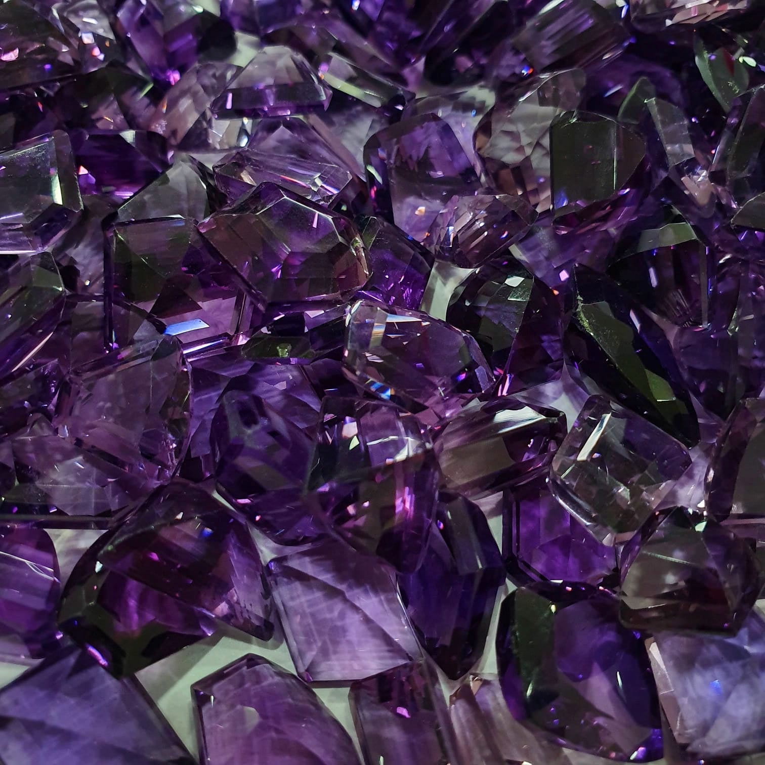 6 SURPRISING BENEFITS OF AMETHYST YOU NEVER KNEW!
