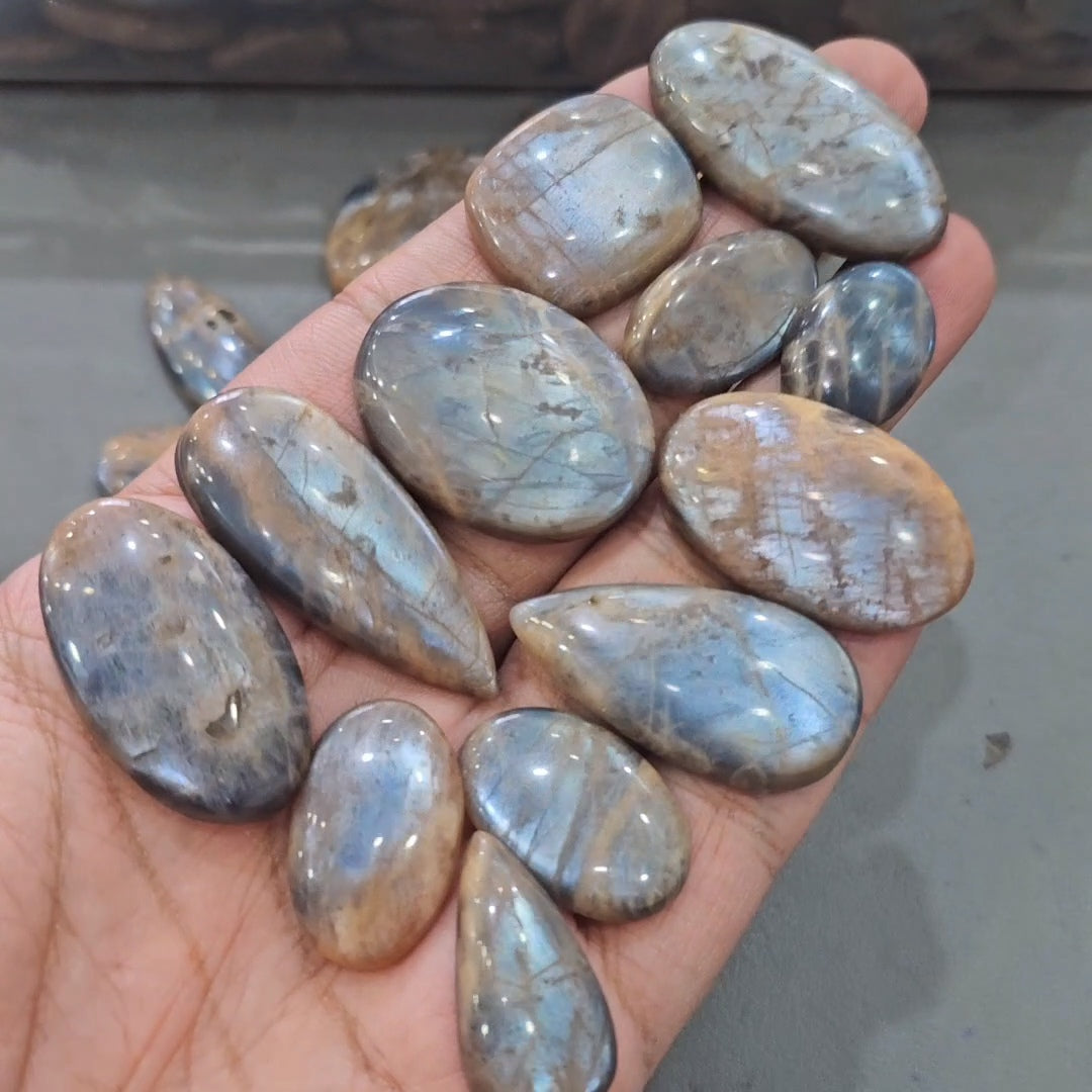 250g Natural BI-Color Moonstone Gemstones | 40–50 Pcs Approx. | 17–44mm - The LabradoriteKing