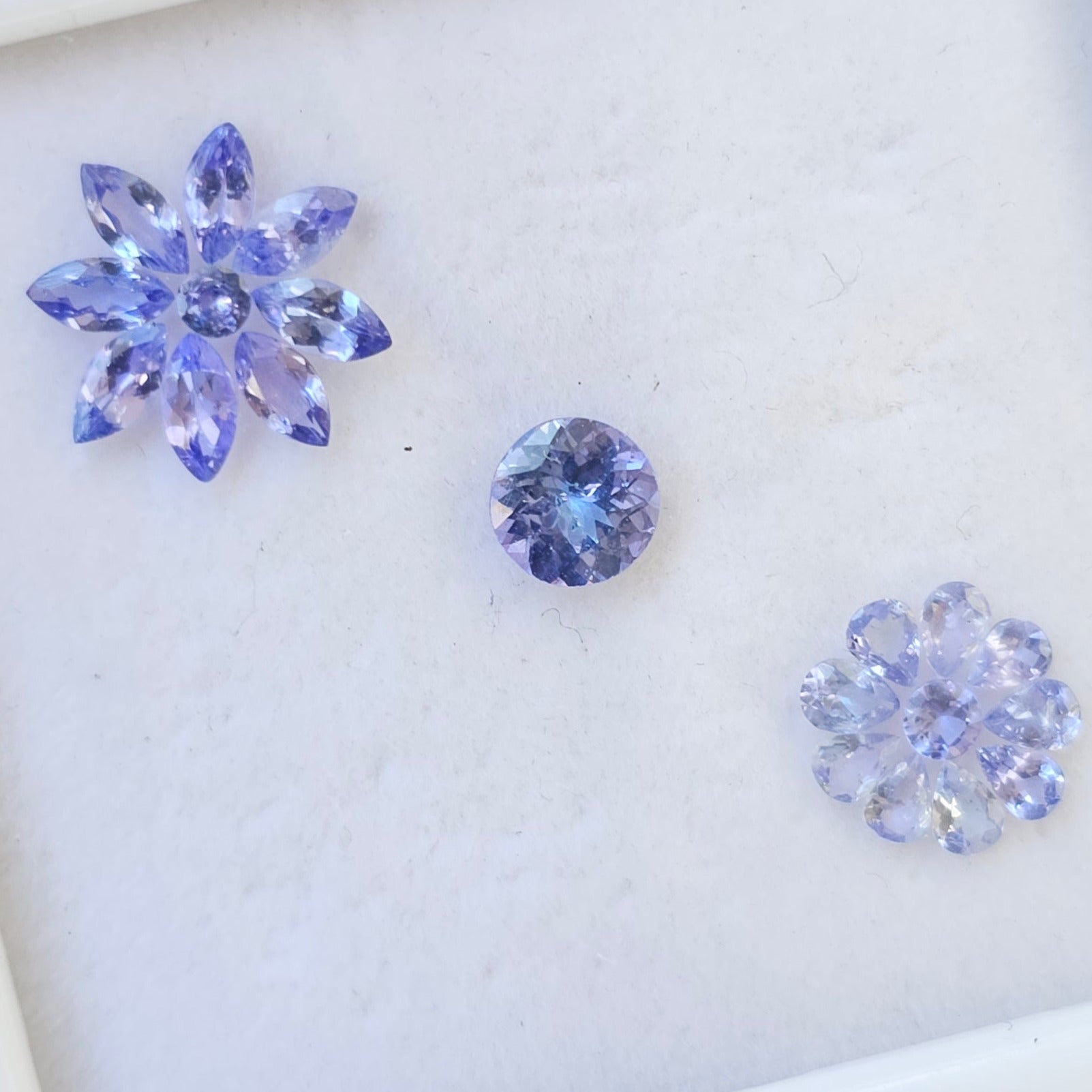 20 Pieces Natural Tanzanite Faceted Gemstone Mix Shape: 3-7mm - The LabradoriteKing