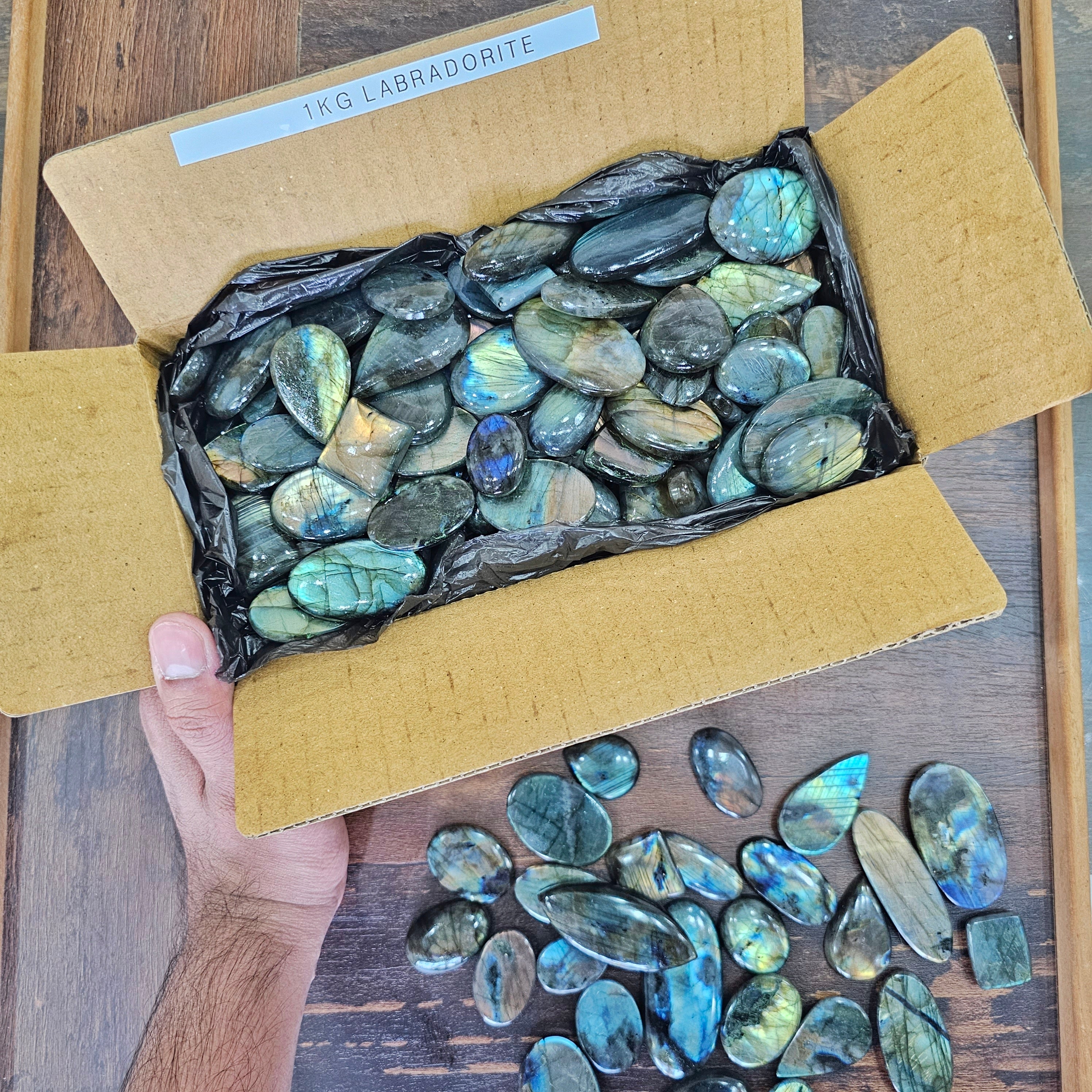 Wholesaleš„ Labradorite Cabochons Slabs | Flashy High quality slabs 1-4"Inches | 80-100 pcs - The LabradoriteKing