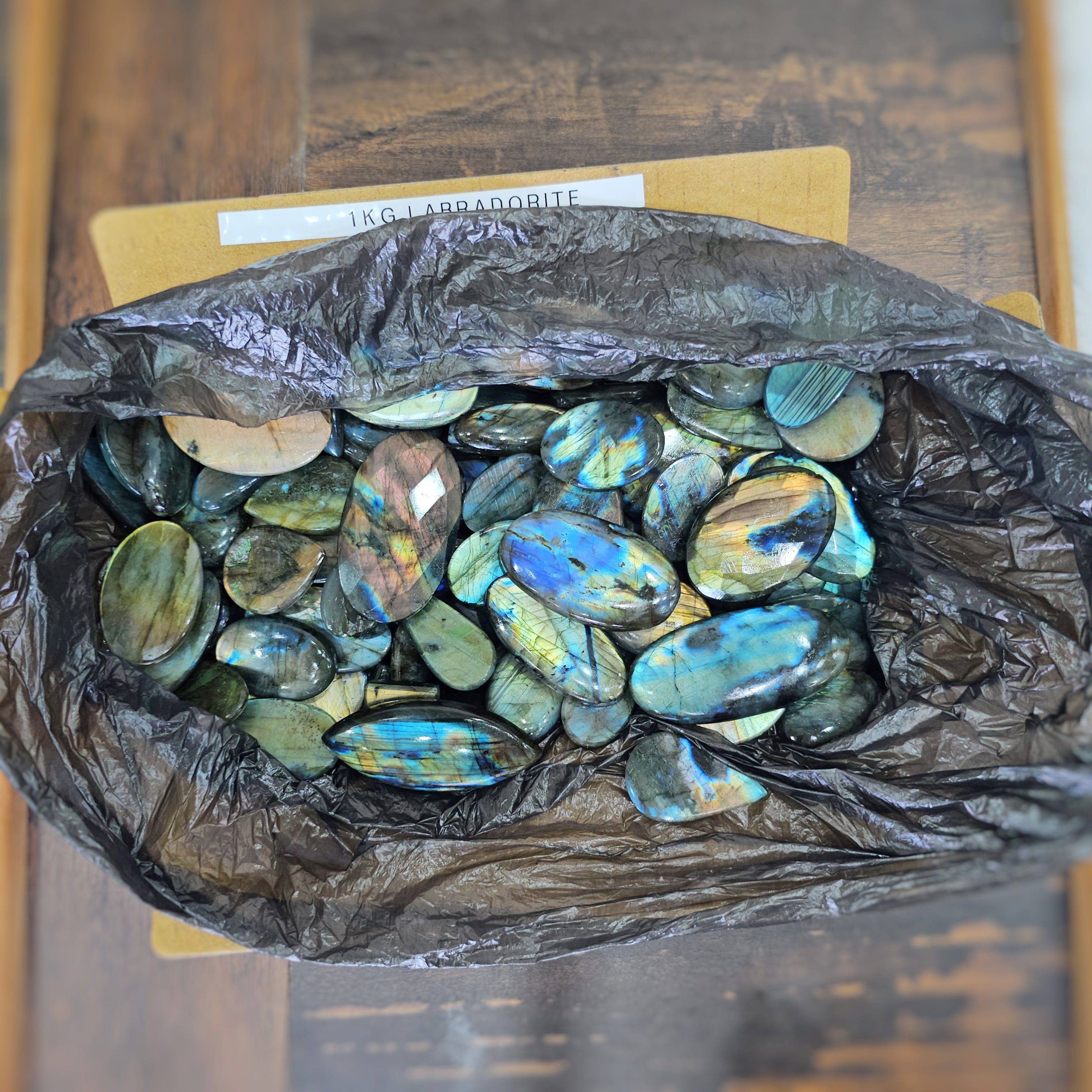 Wholesaleš„ Labradorite Cabochons Slabs | Flashy High quality slabs 1-4"Inches | 80-100 pcs - The LabradoriteKing