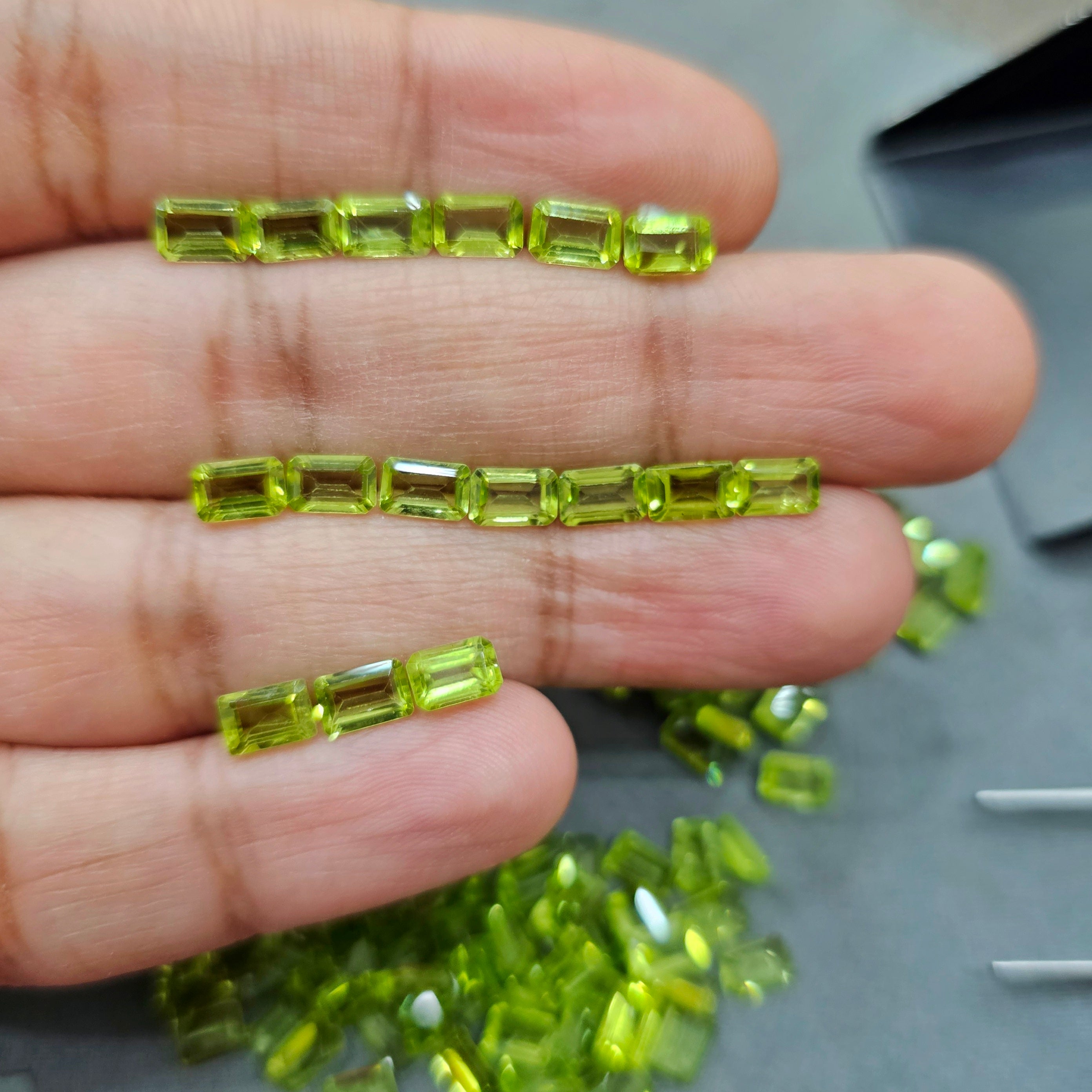 12 Pcs of Natural Peridots | 6x4mm Rectangular - The LabradoriteKing
