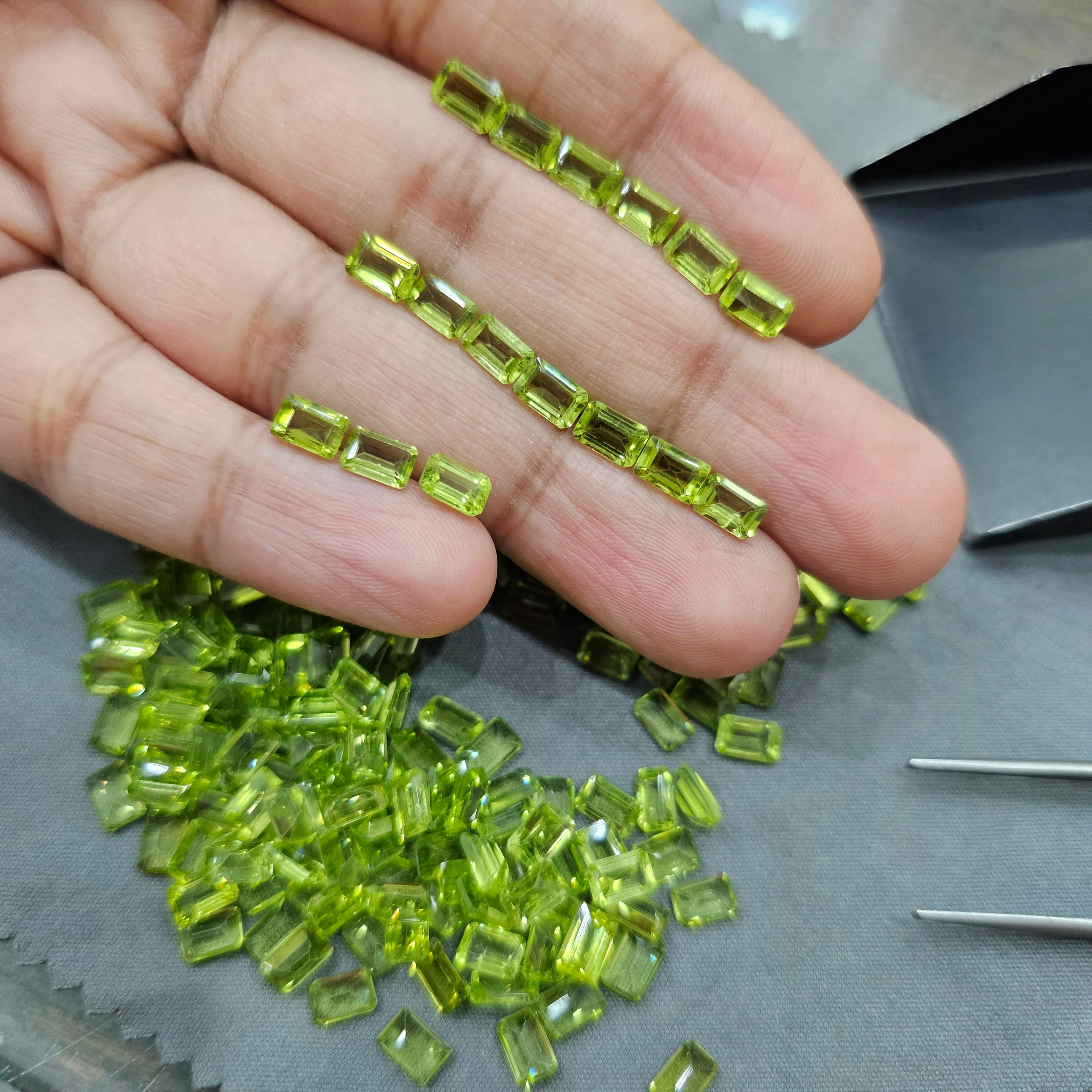 12 Pcs of Natural Peridots | 6x4mm Rectangular - The LabradoriteKing