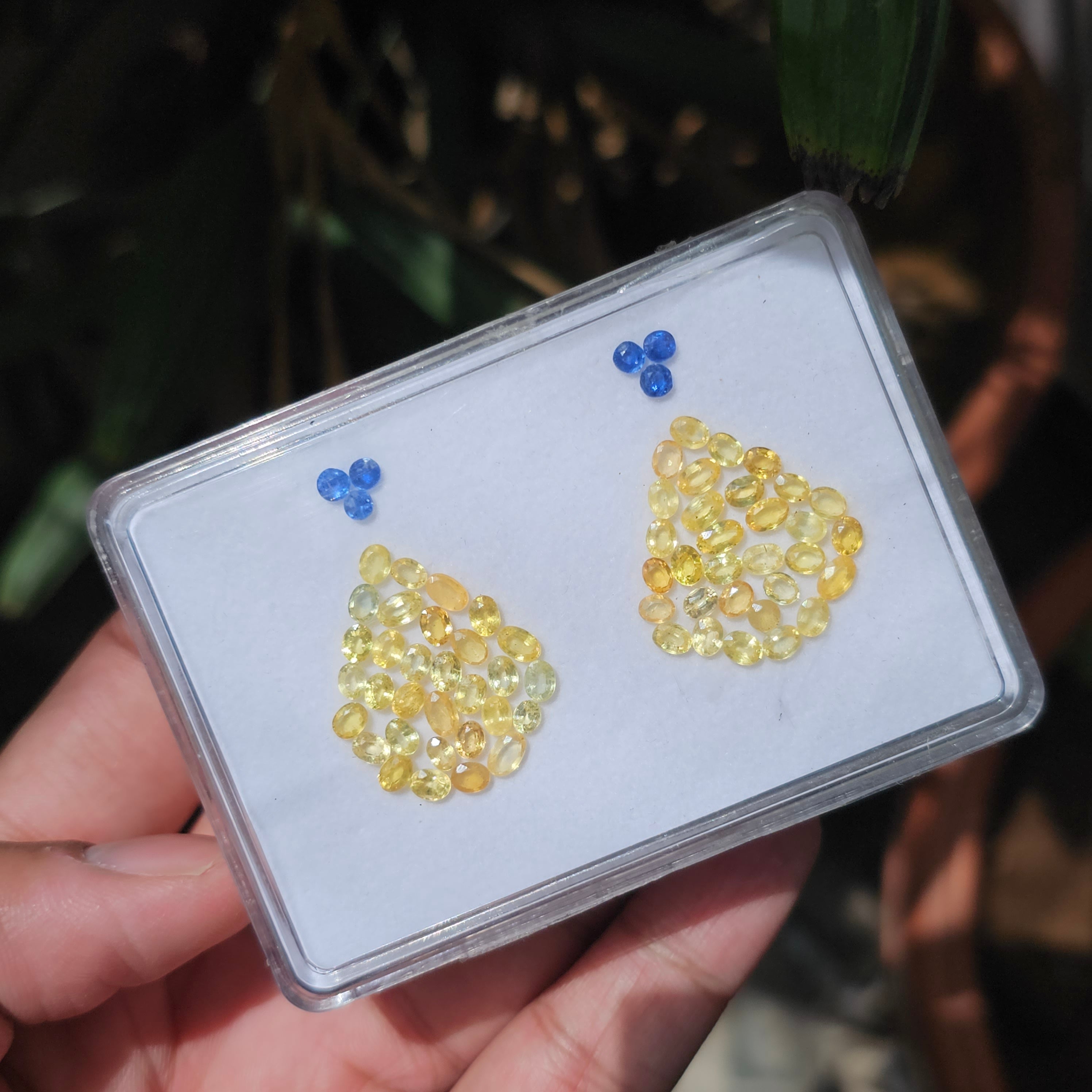 60 Pcs Natural Yellow & Blue Sapphire Gemstone Faceted Round And Marquise Shape: | Size: 3-6mm - The LabradoriteKing