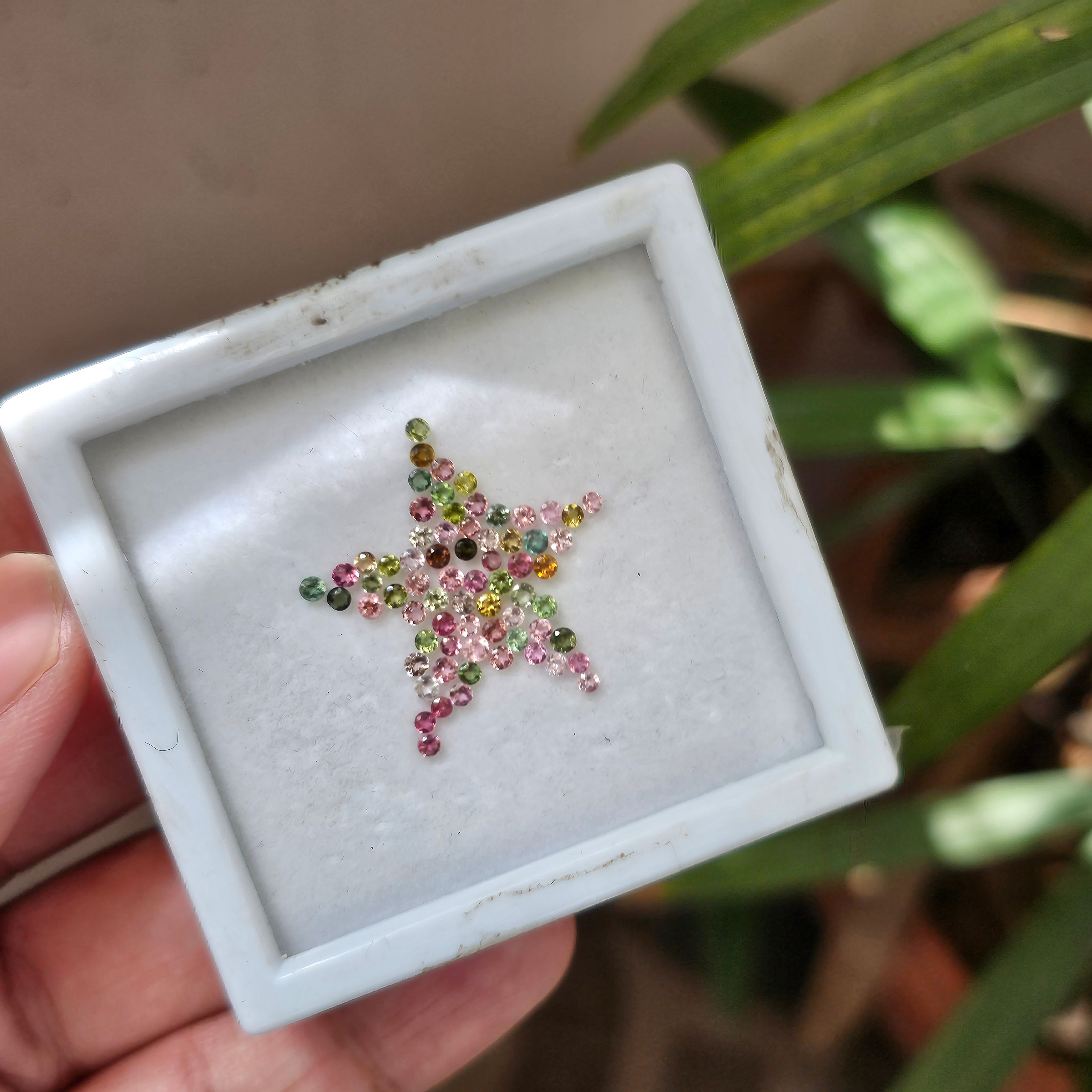 68 Pcs Natural Multi Sapphire Gemstone Faceted Round Shape:| Size 2mm - The LabradoriteKing