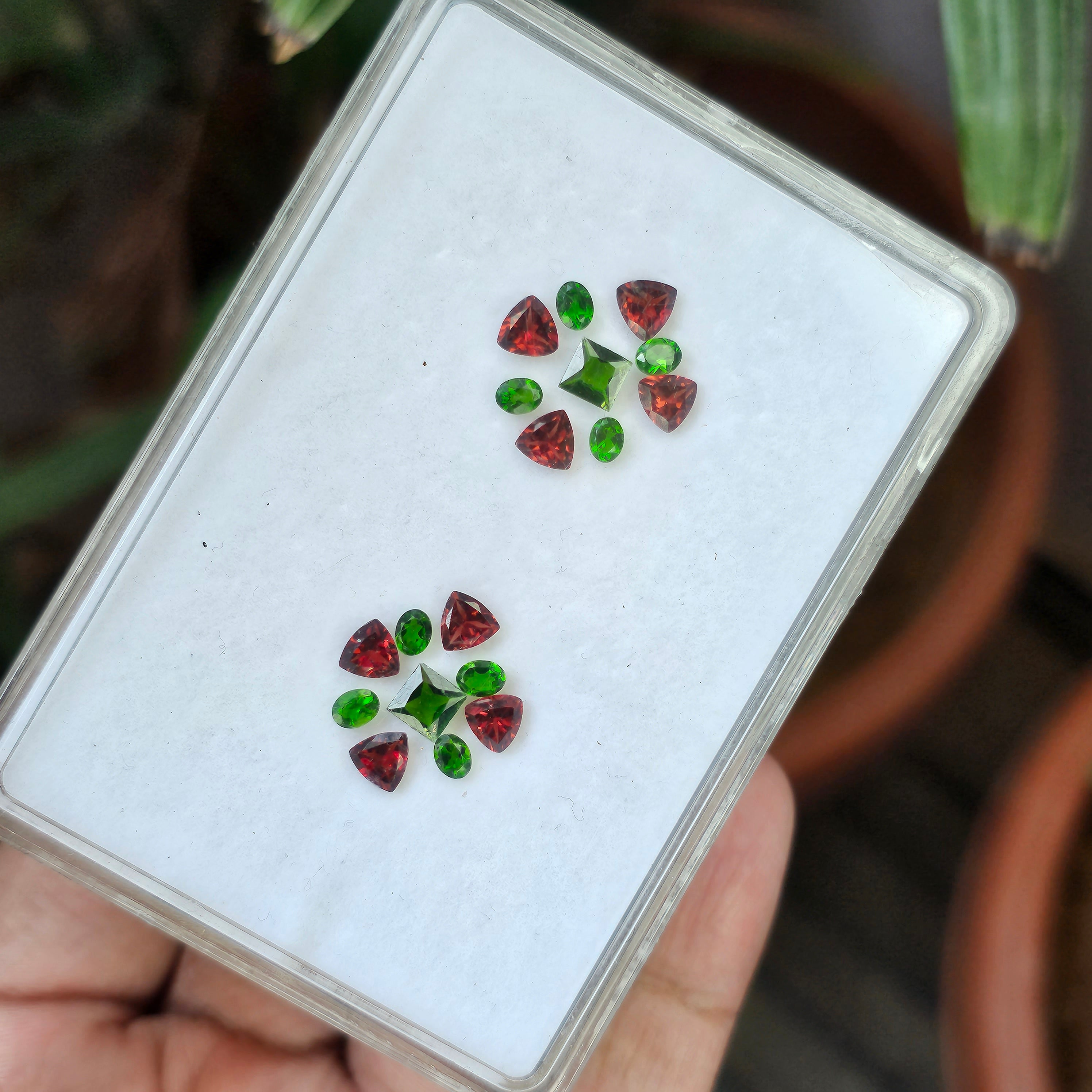 18Pcs Natural Pink And Green Garnet Faceted Gemstone Mix Shape:| Size 4-5mm - The LabradoriteKing