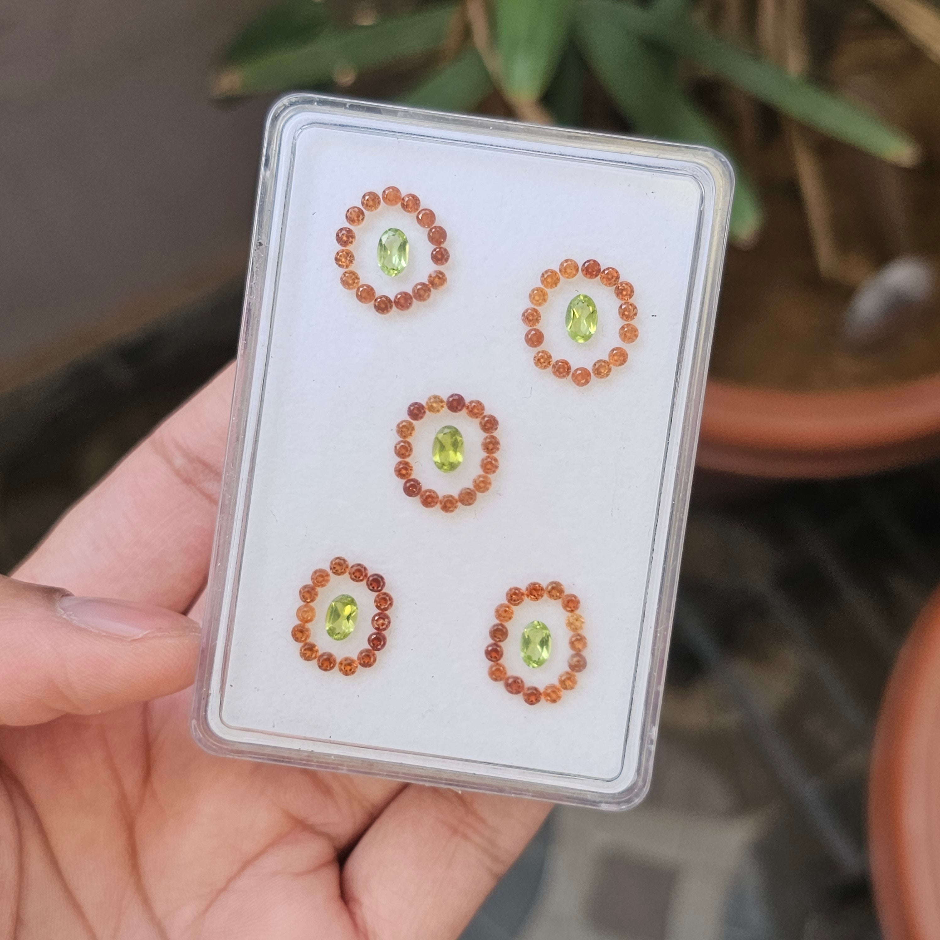 79 Pcs Natural Peridot & Garnet Faceted Gemston Shape: Oval & Round| Size: 2-6mm - The LabradoriteKing