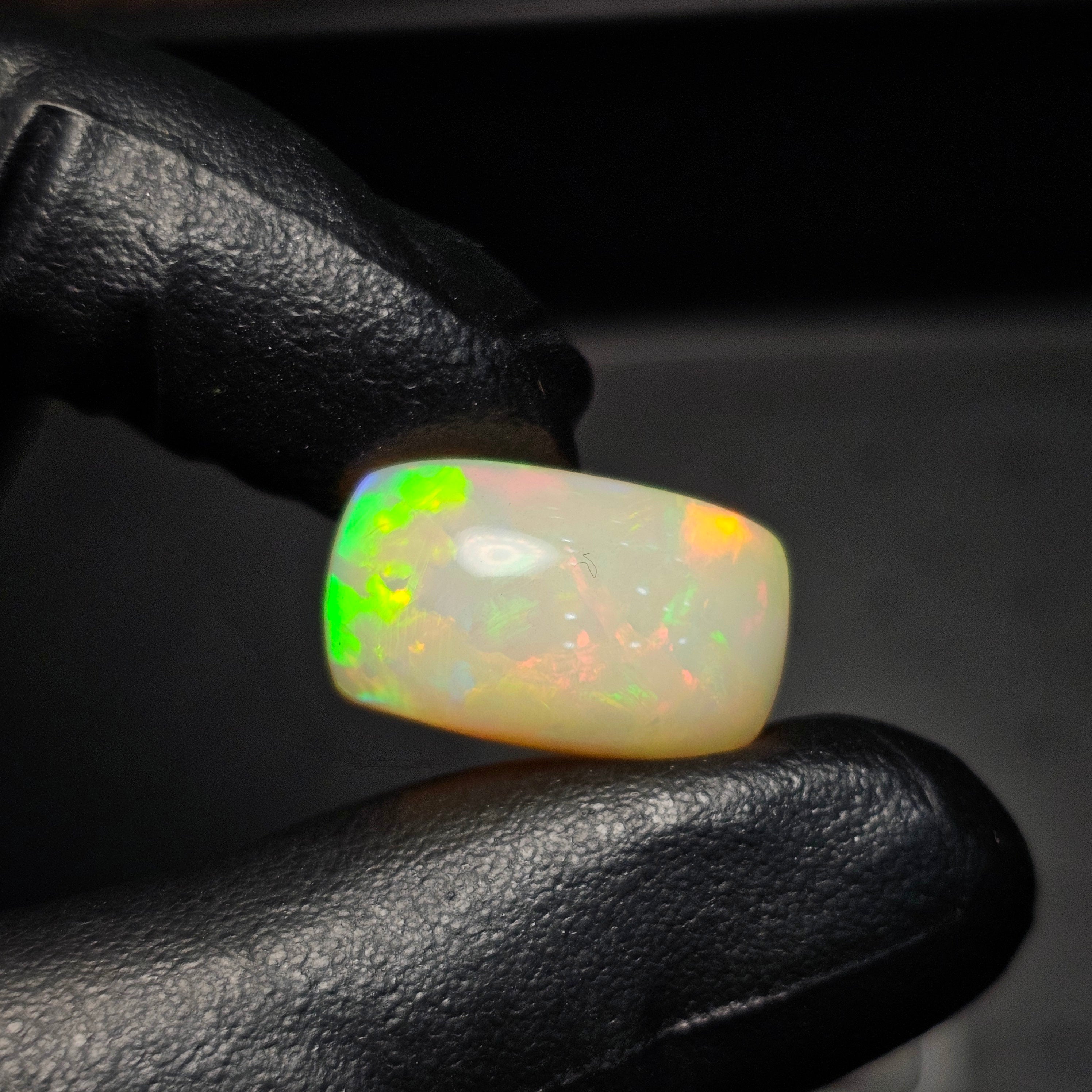 1 Pcs Of Natural Ethopian Opal Rectangle Shape |WT: 15.3 Cts|Size: 19X12mm - The LabradoriteKing