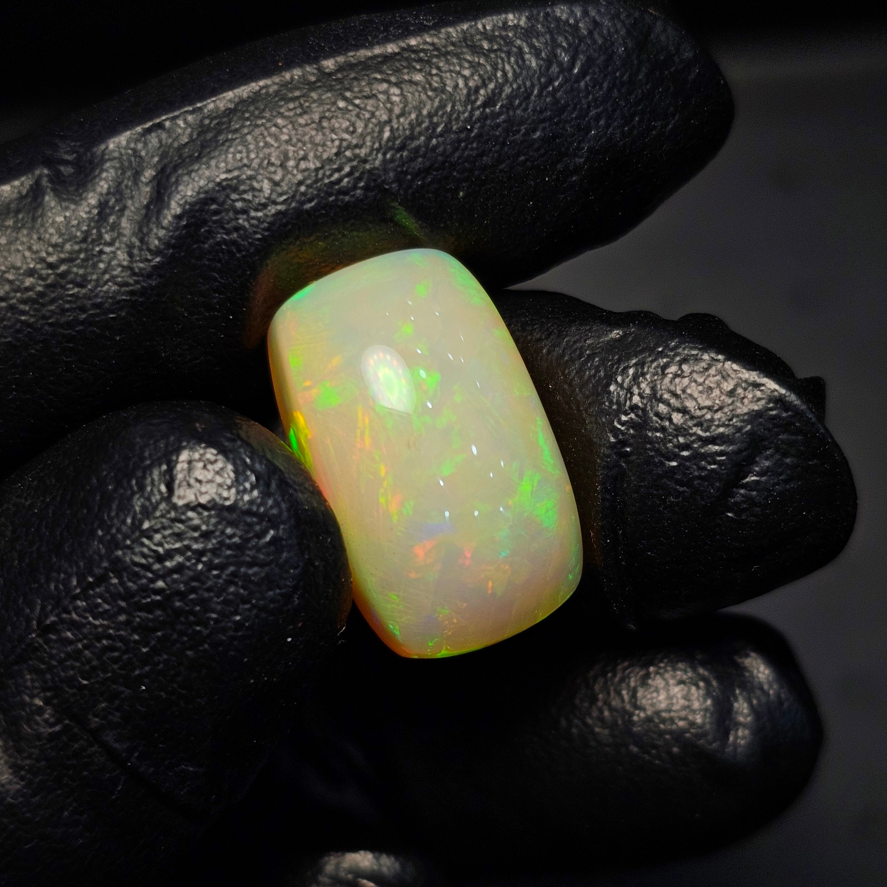 1 Pcs Of Natural Ethopian Opal Rectangle Shape |WT: 15.3 Cts|Size: 19X12mm - The LabradoriteKing