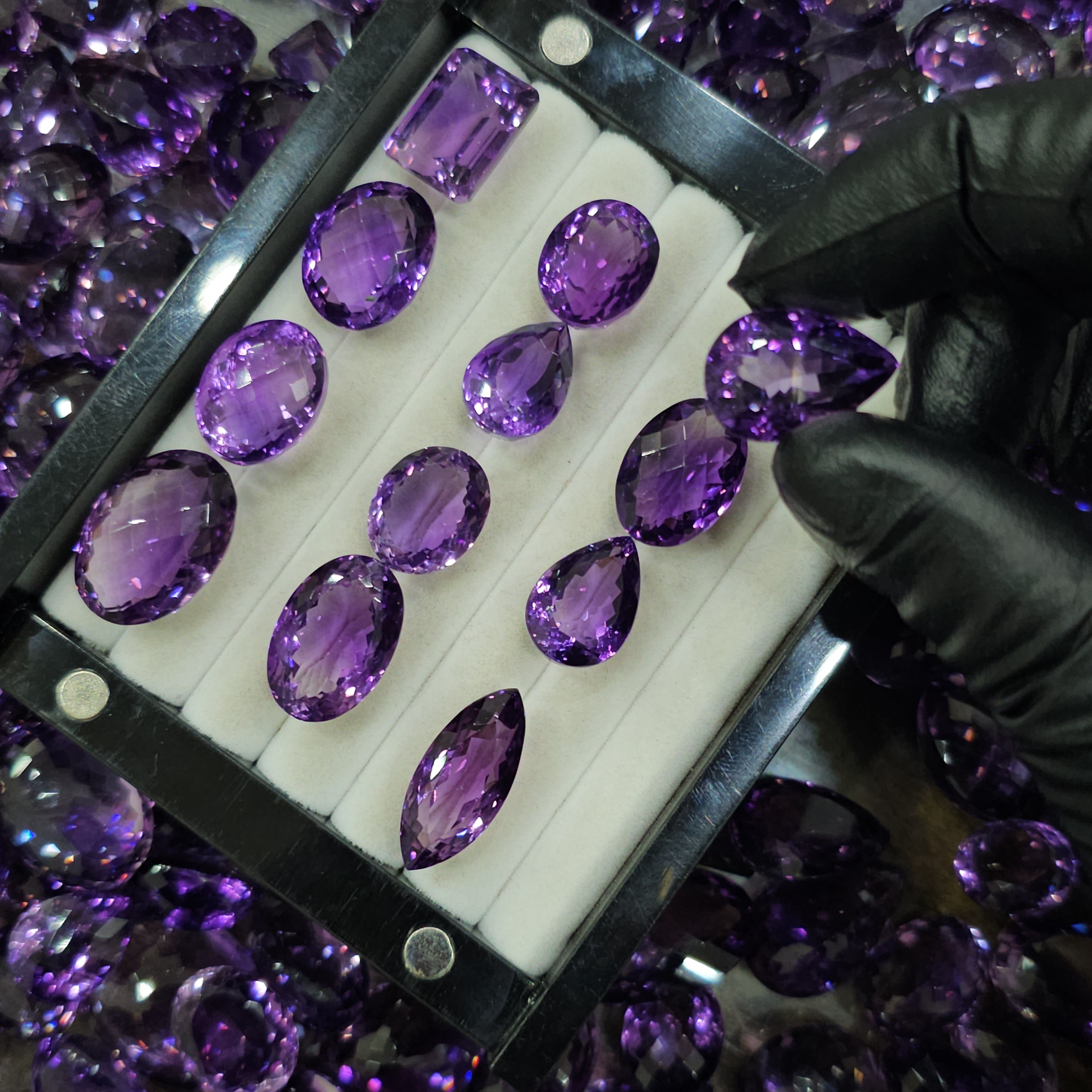 2 Pcs Amethyst Gemstone | 20 Cts Size | 20mm Size - The LabradoriteKing