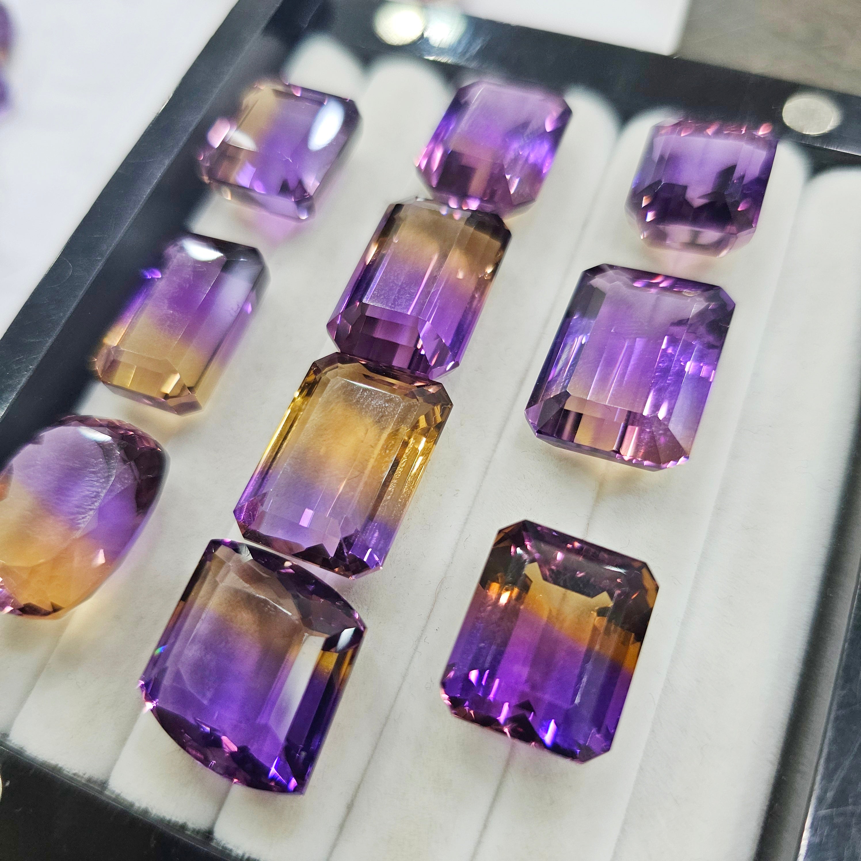 1 Pc of Natural Ametrine AAA+ | 20 cts size | Flawless - The LabradoriteKing