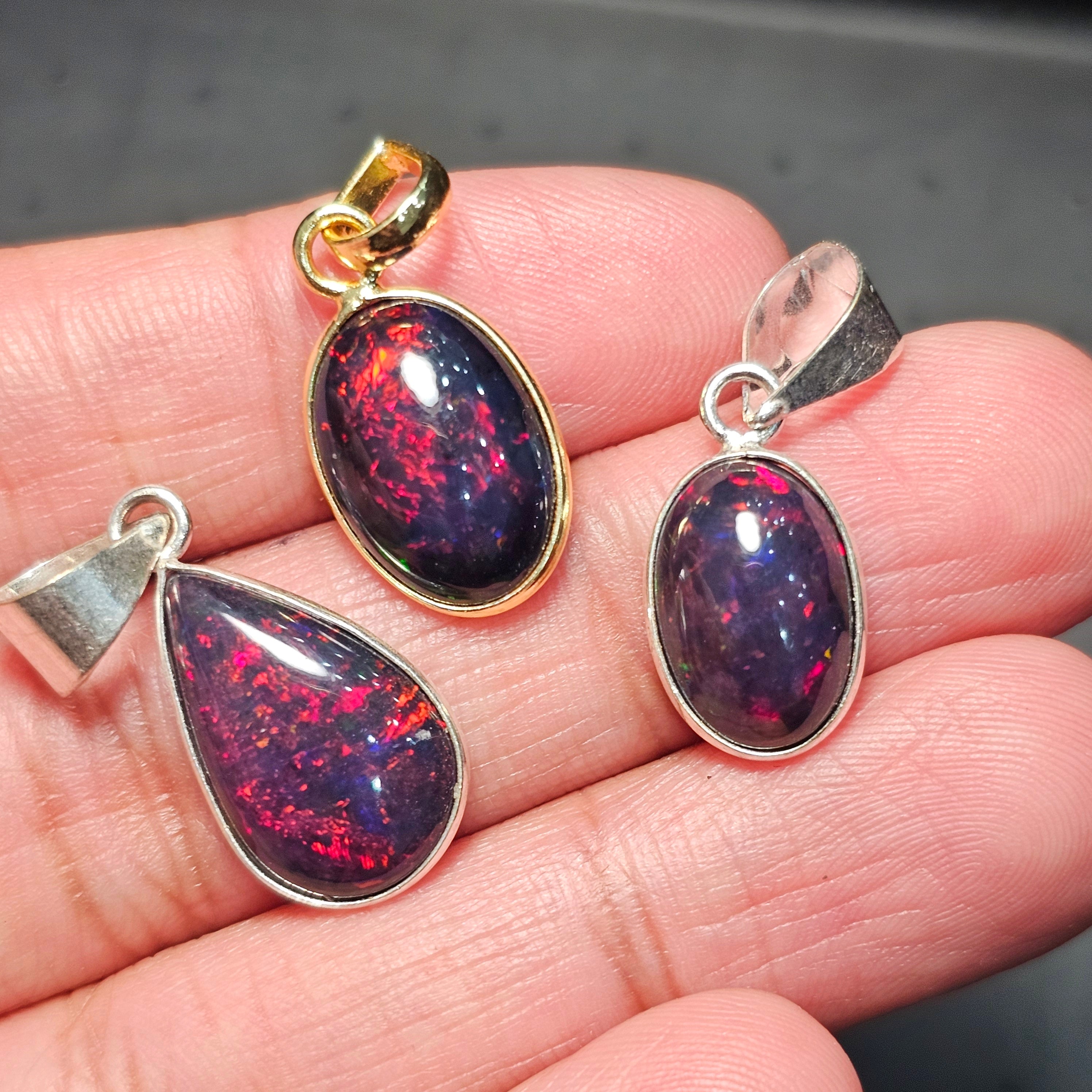 1 Unit of Natural Smoked Opal Pendant | 15mm | Silver/Gold Plating option - The LabradoriteKing