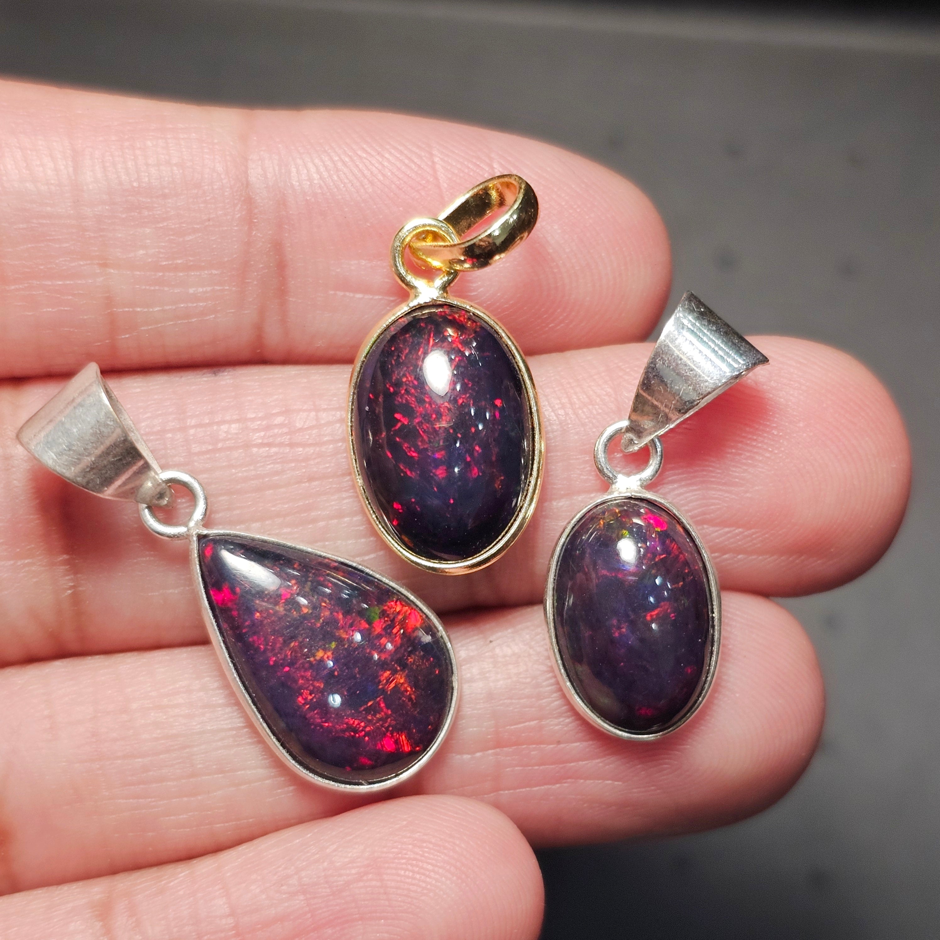 1 Unit of Natural Smoked Opal Pendant | 15mm | Silver/Gold Plating option - The LabradoriteKing