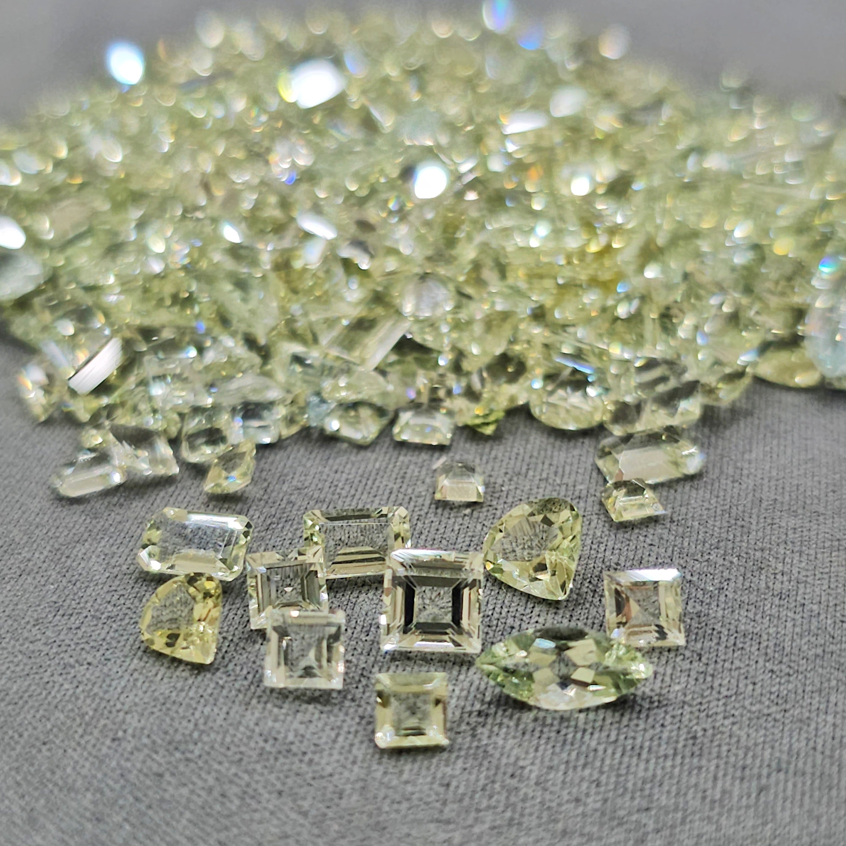 10 Carats of Heliorder Faceted Gemstone | Green/yellow Beryl - The LabradoriteKing