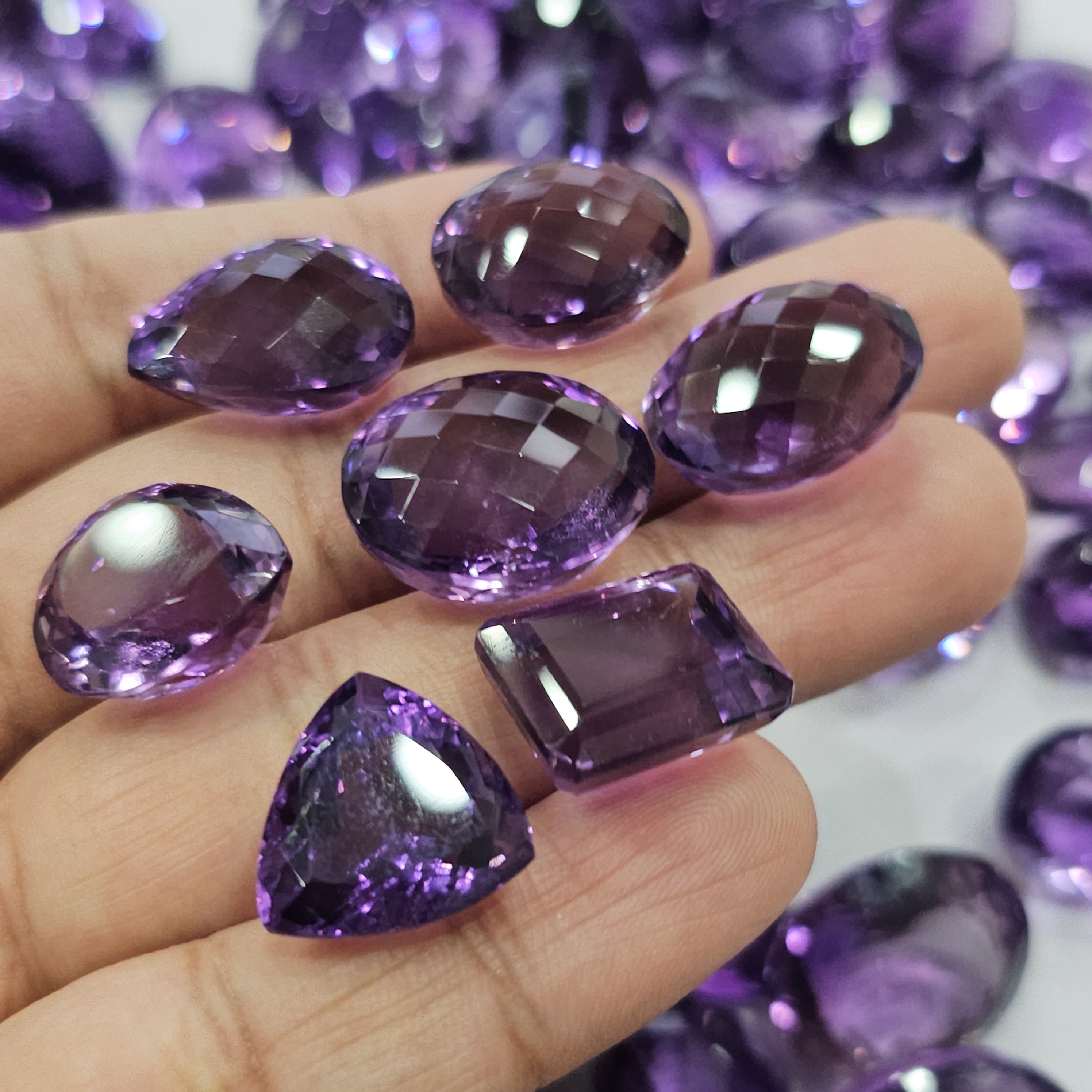 1 Pc Amethyst Gemstone | 20 Cts Size | 20mm Size - The LabradoriteKing