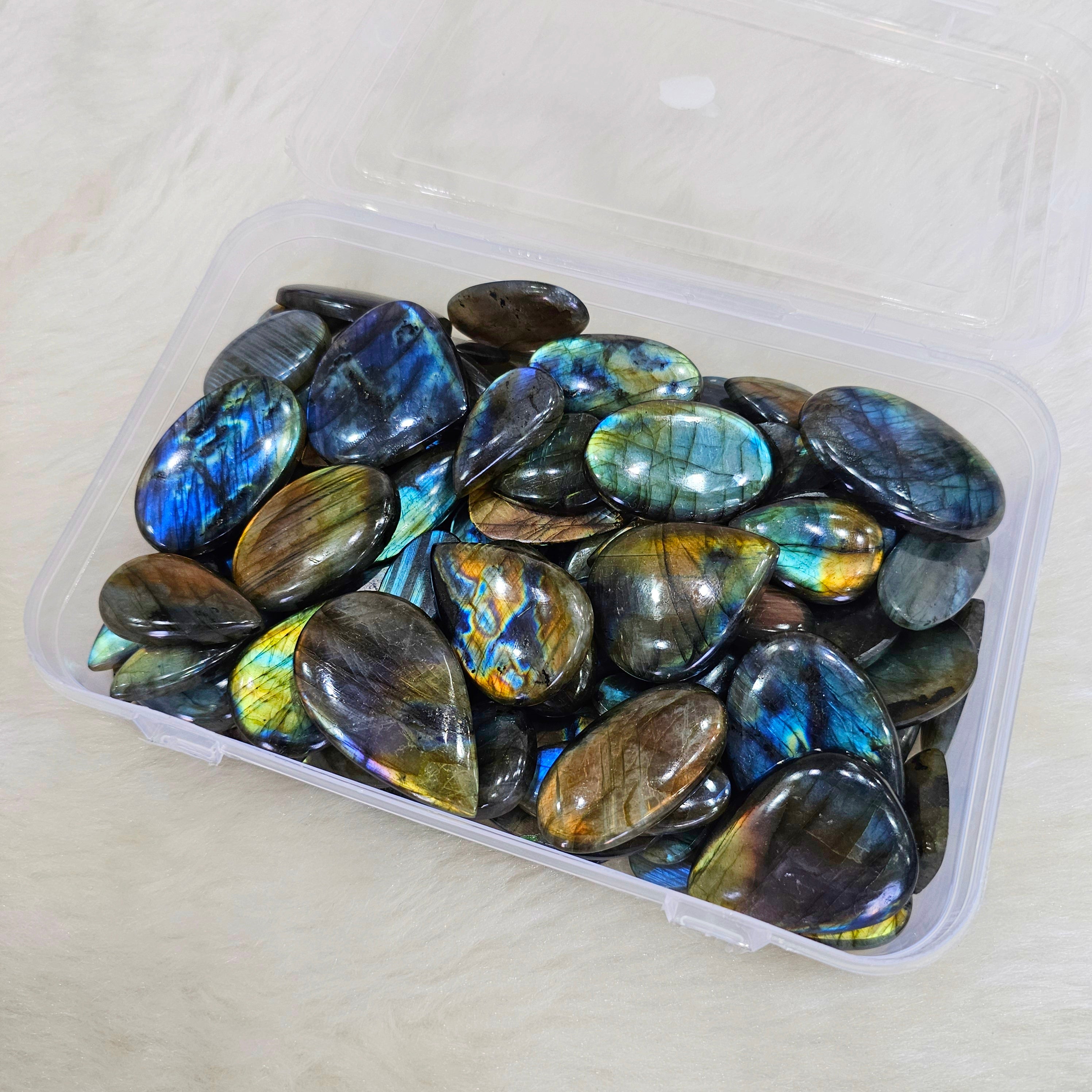 Wholesaleš„ Labradorite Cabochons V2.0 | Flashy High quality slabs 1-4"Inches | 80-100 pcs - The LabradoriteKing