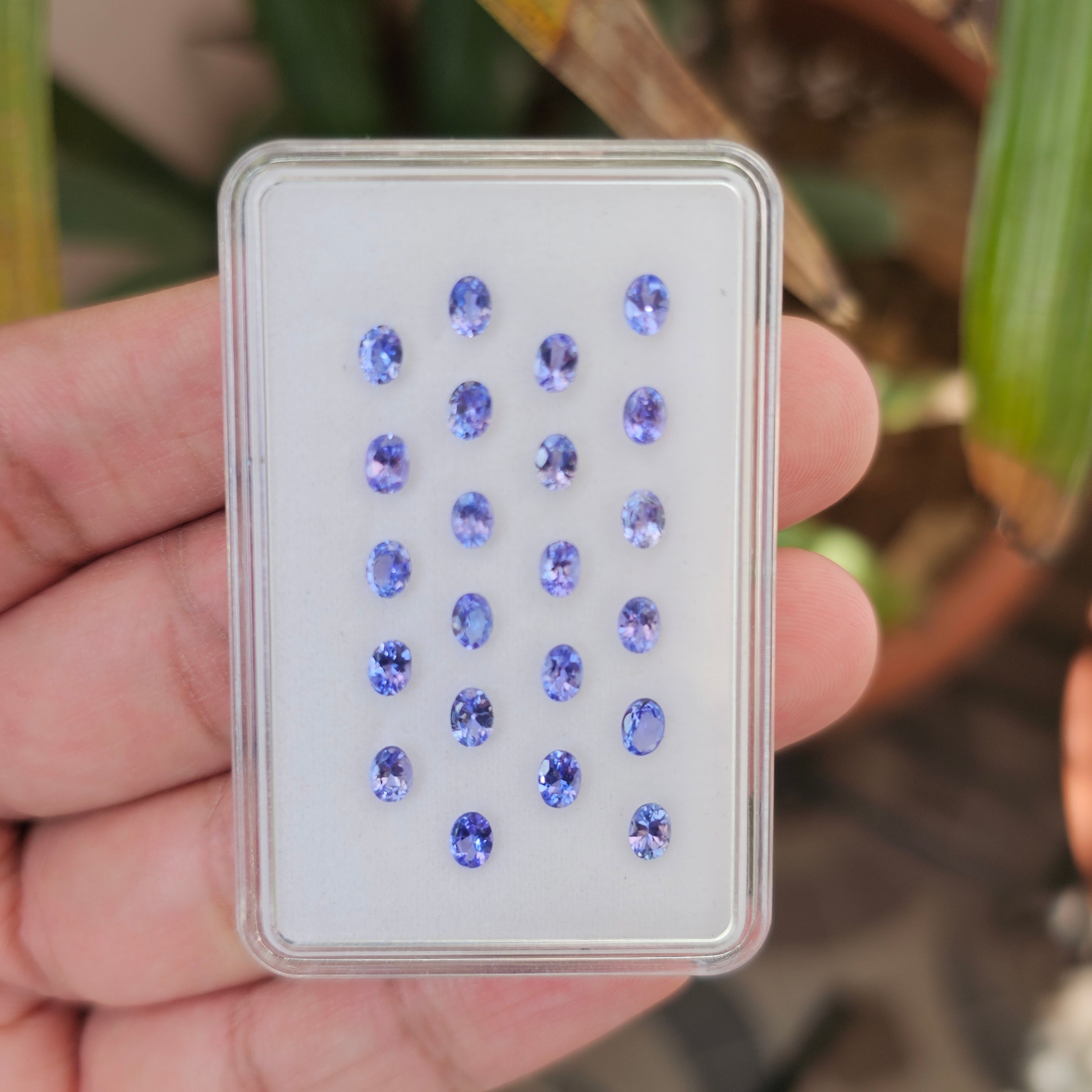 22 Pcs Oval Cut Natural Tanzanite Gemstone | Size: 4x3mm - The LabradoriteKing