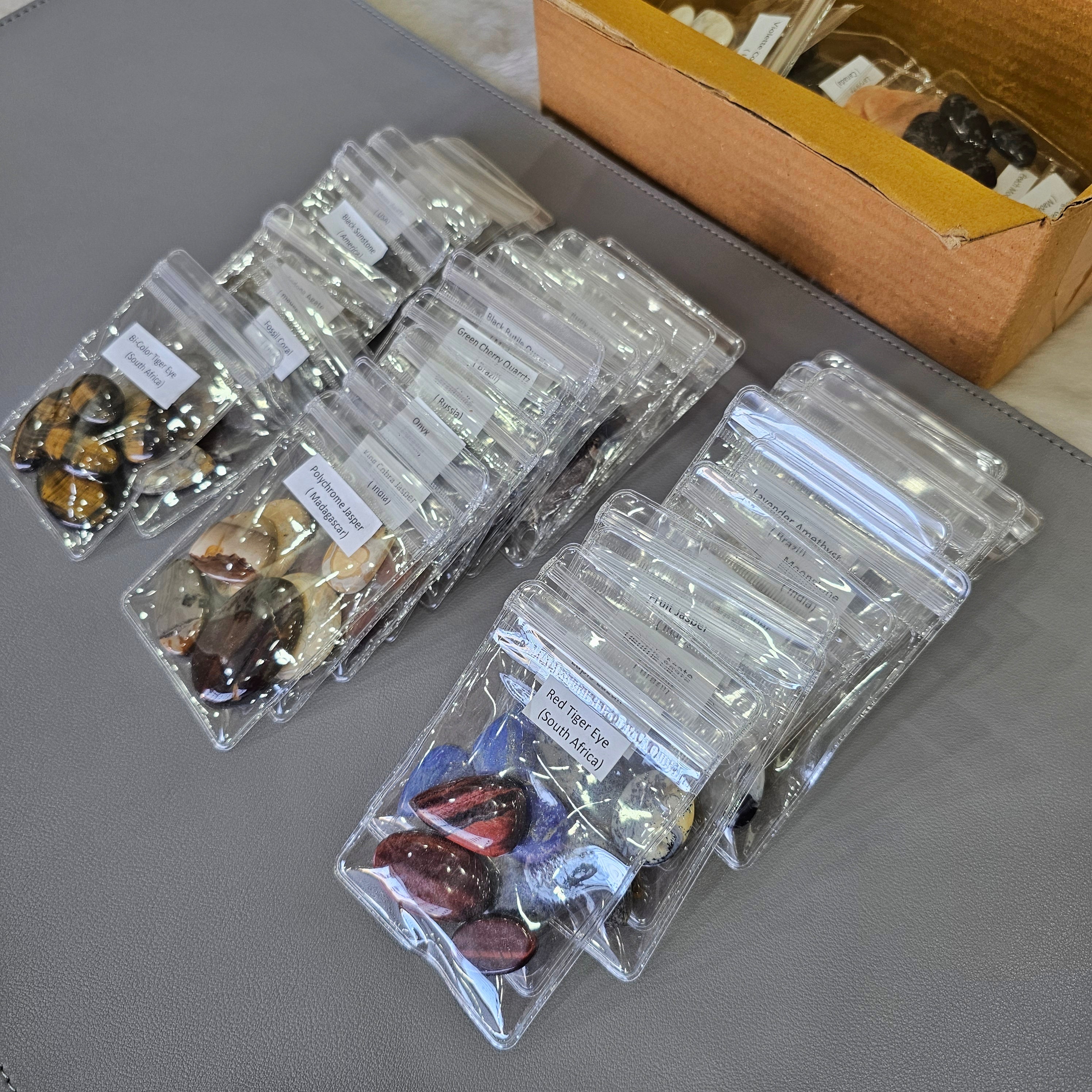 40 sets of Cabochons | V3.0 | Labeled | 1KG Box | 100+ Stones - The LabradoriteKing