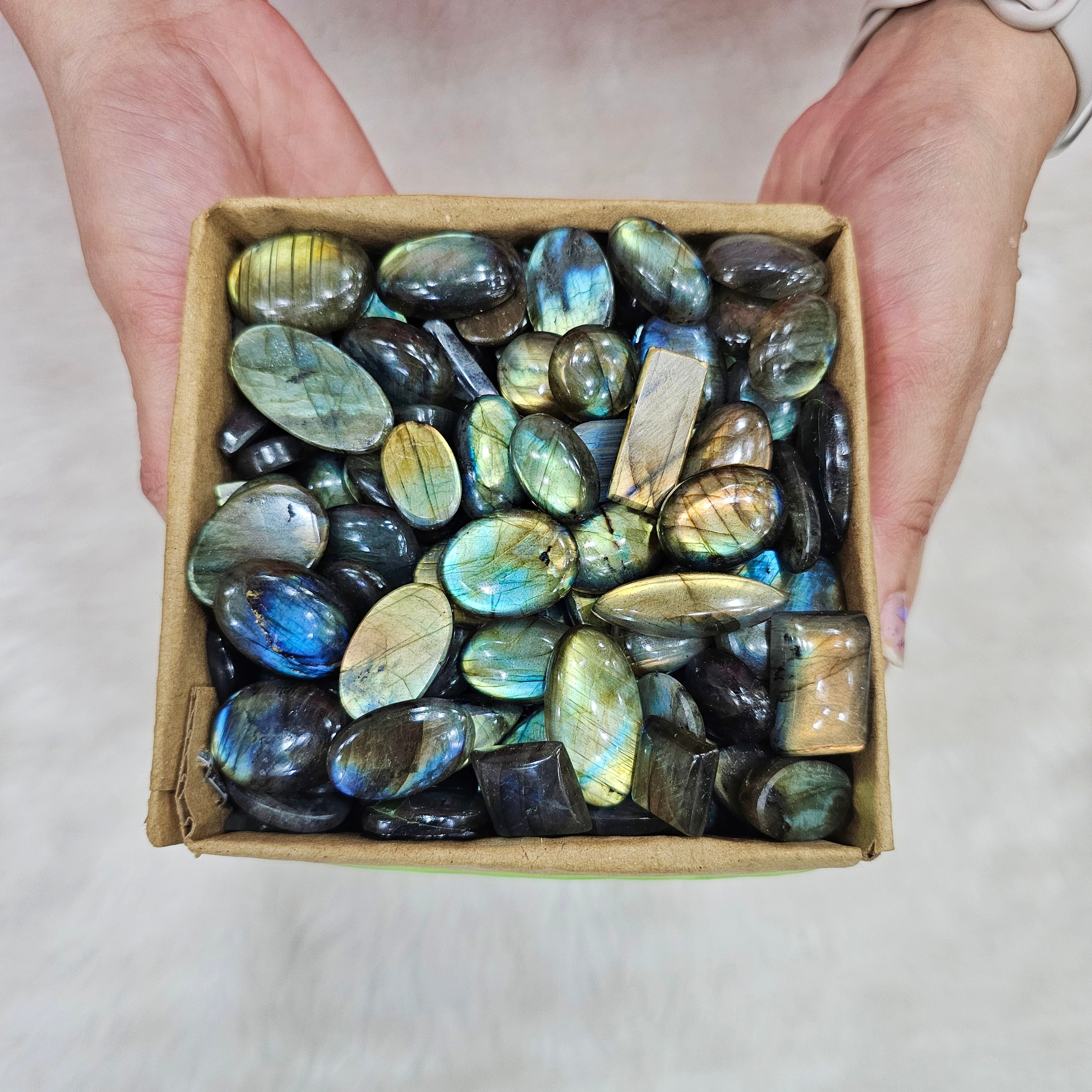 150 Pcs of Multi Fire Labradorite Cabochon | 18mm to 25mm size box | Flash in all Pieces - The LabradoriteKing