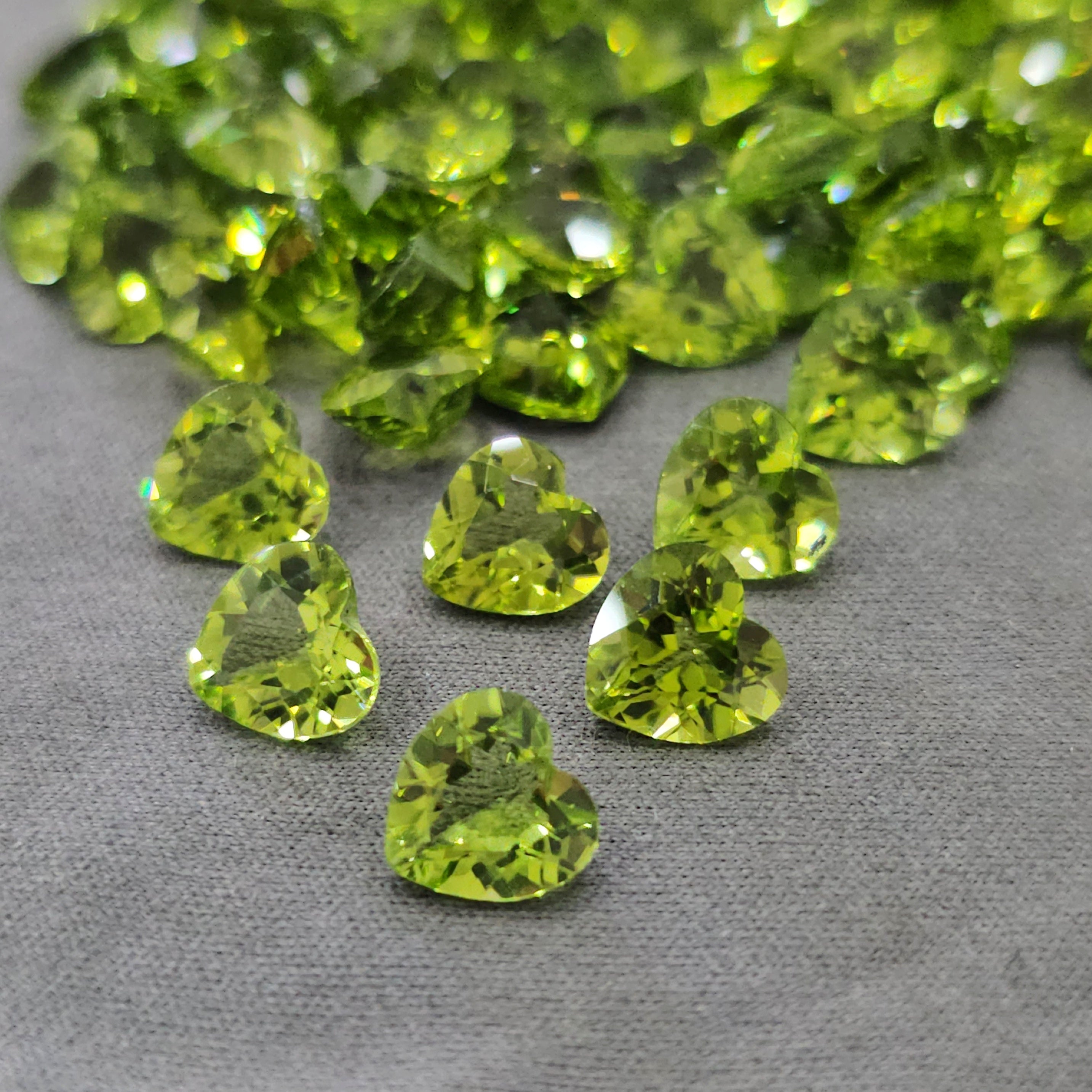 2 Pcs | Pair of Flawless Peridot Hearts | 8mm - The LabradoriteKing