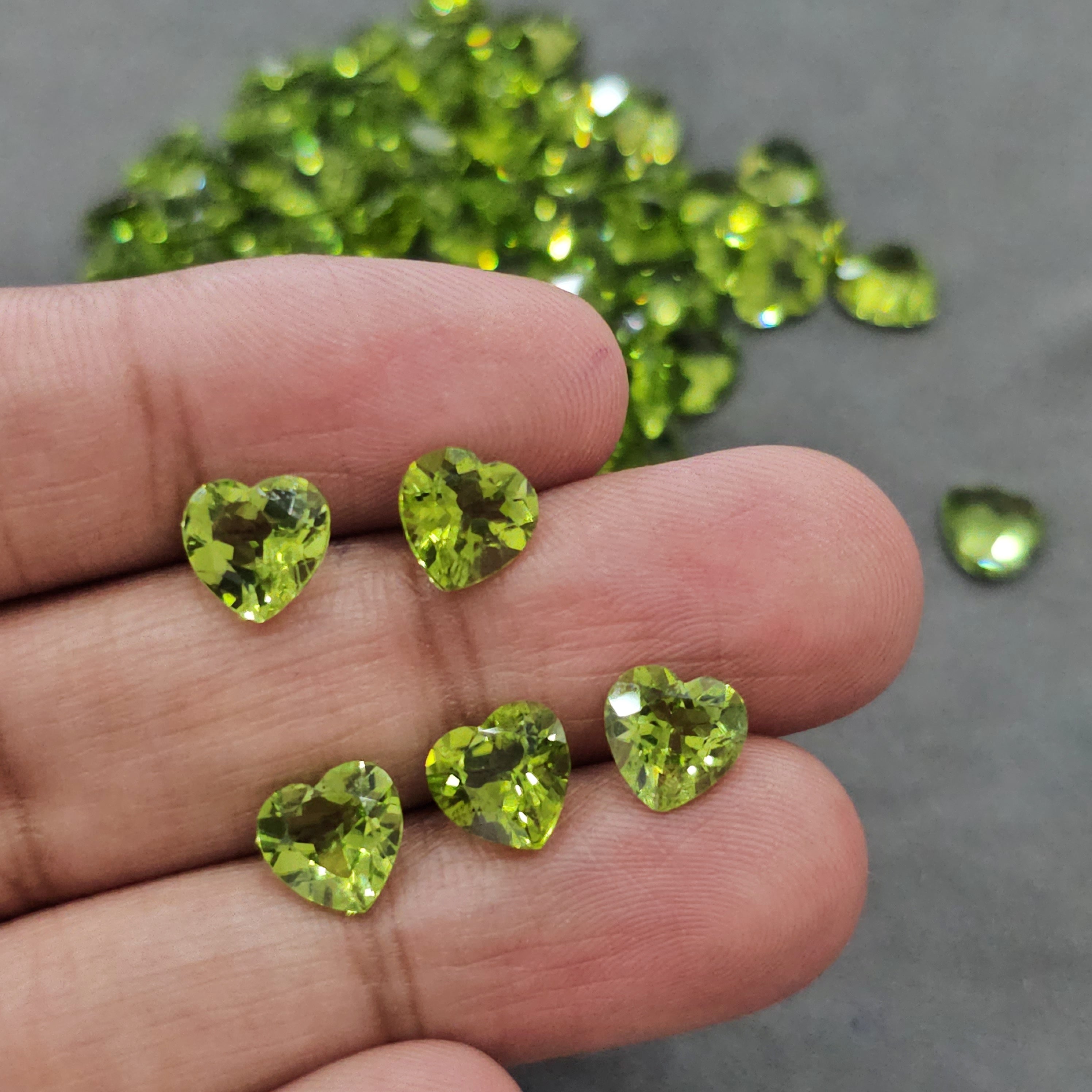 2 Pcs | Pair of Flawless Peridot Hearts | 8mm - The LabradoriteKing