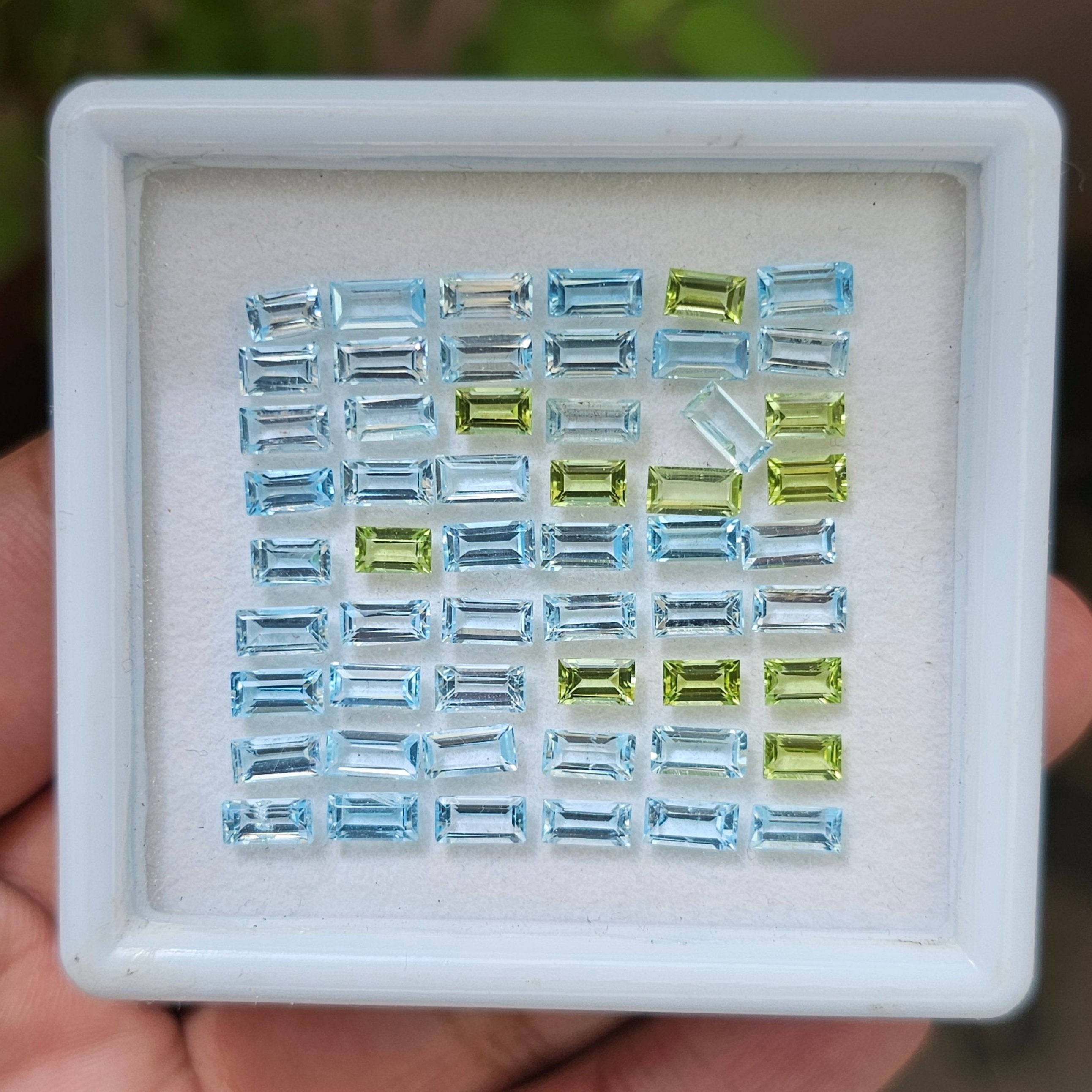 54 Pcs Of Natural Peridot & Blue Topaz Faceted | Shape: Rectangle | Size:5-6mm - The LabradoriteKing