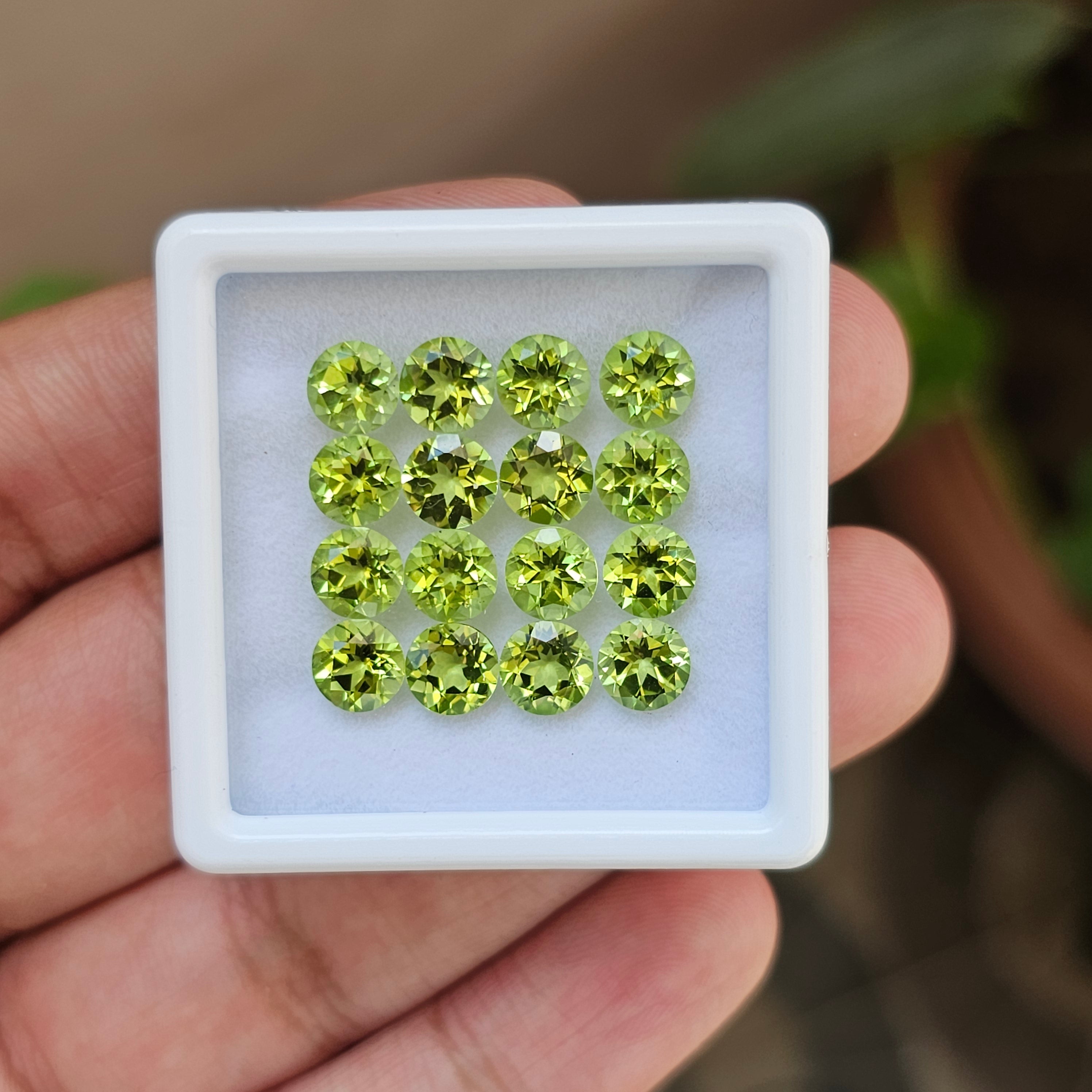 16 Pcs Natural Peridot | Round Shape| 6mm|14.2 Cts - The LabradoriteKing