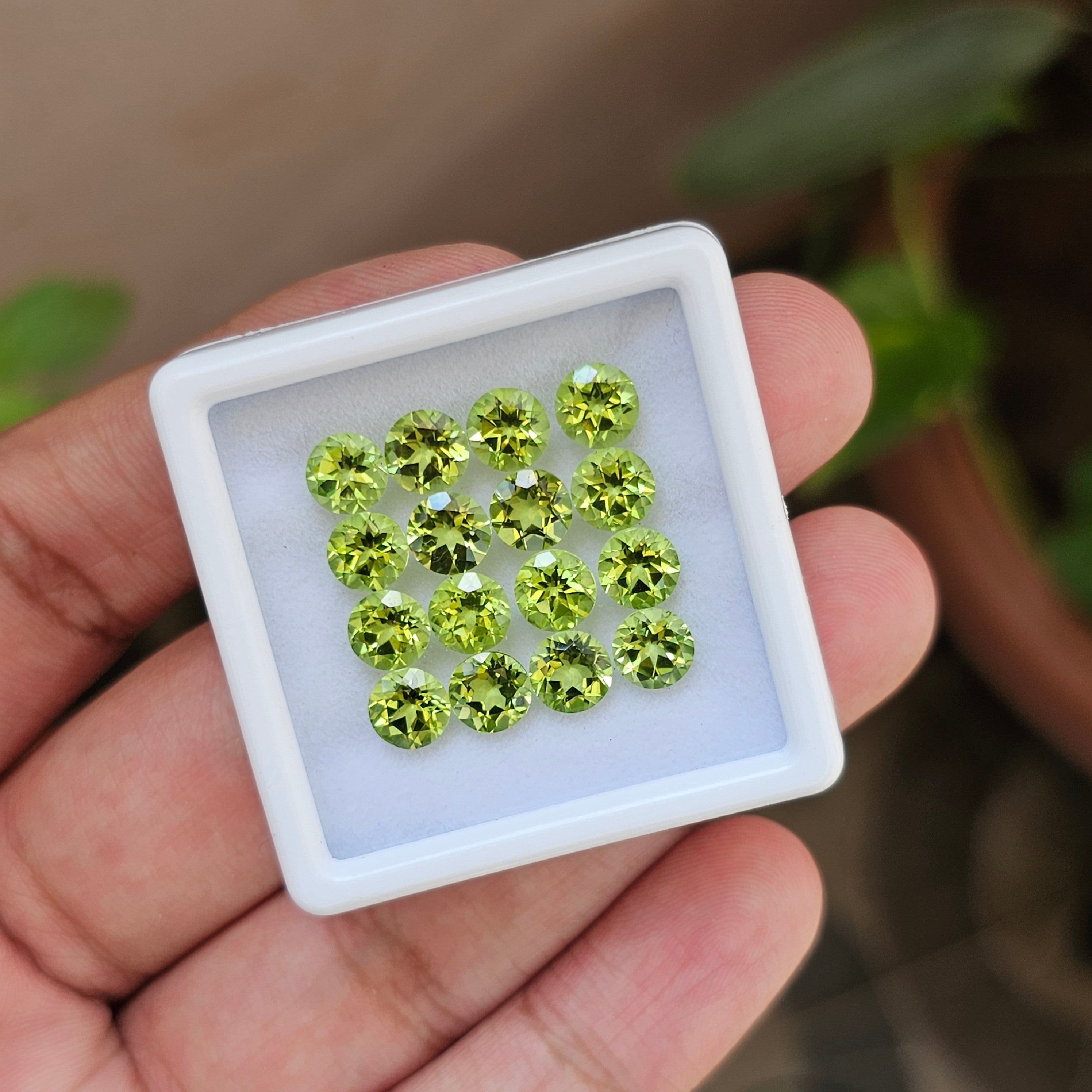 16 Pcs Natural Peridot | Round Shape| 6mm|14.2 Cts - The LabradoriteKing