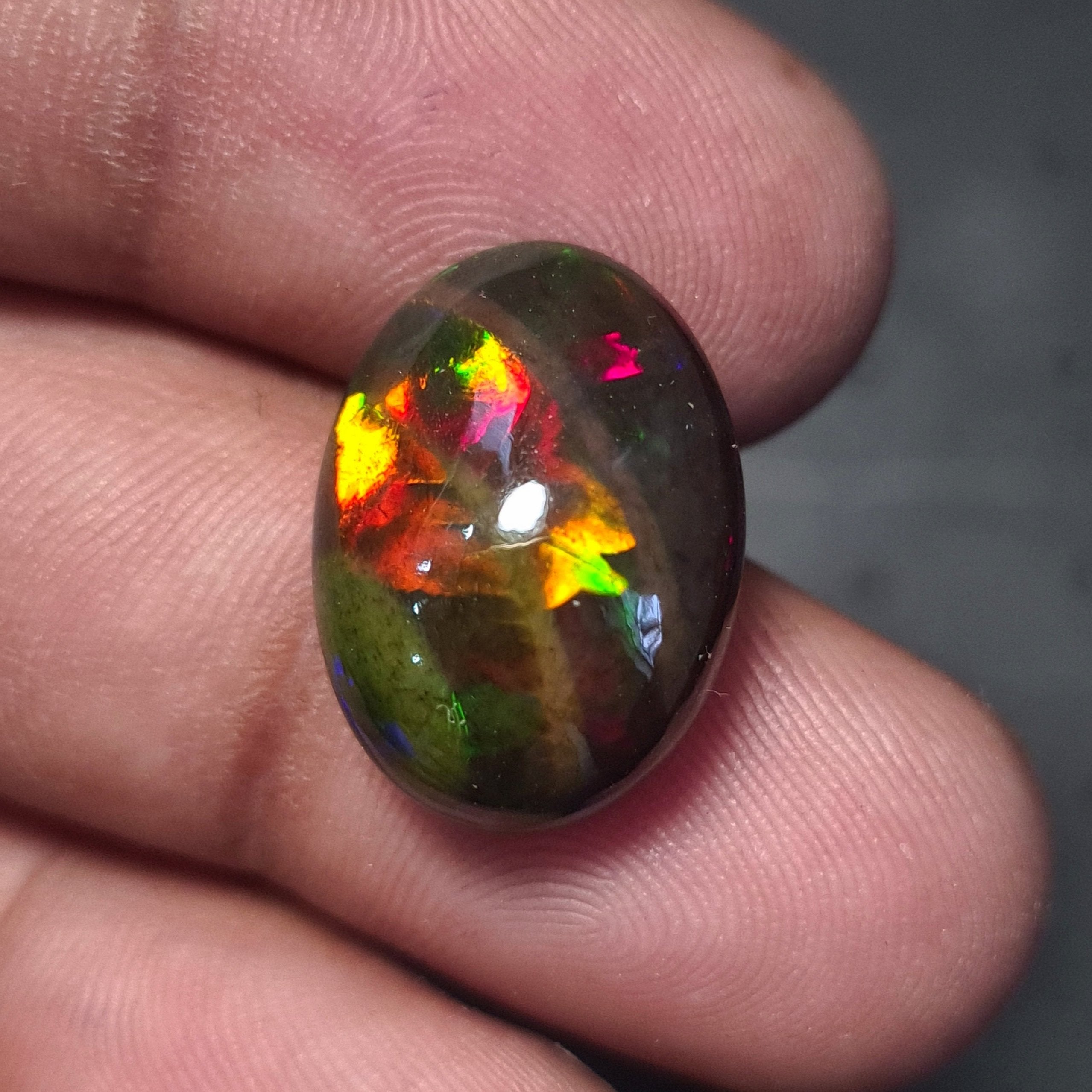 Natural Ethiopian Black Smoked Opal Cabochon| Oval| Size: 17x12mm | 8.1 Cts - The LabradoriteKing