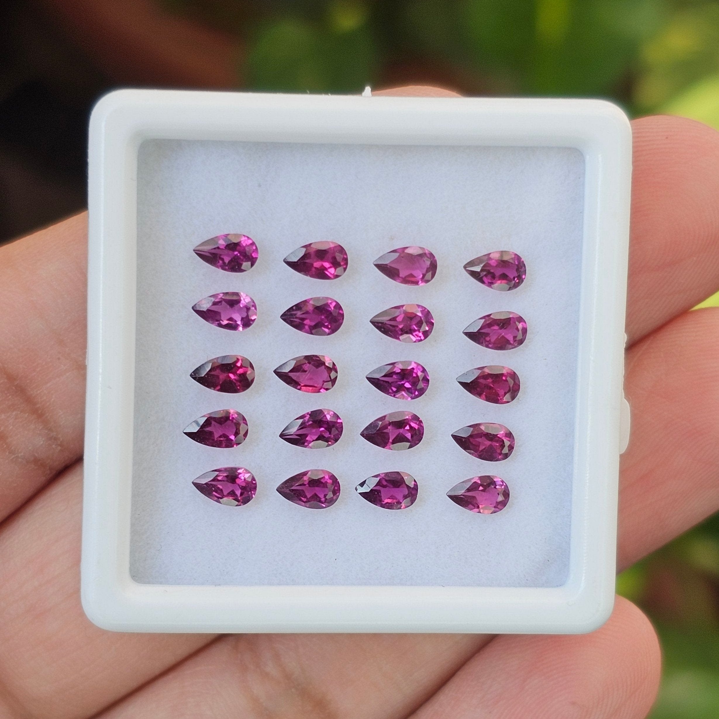 20 Pcs Of Natural Rhodolite Garnet Faceted | Shape: Pear | Size: 5x3mm - The LabradoriteKing