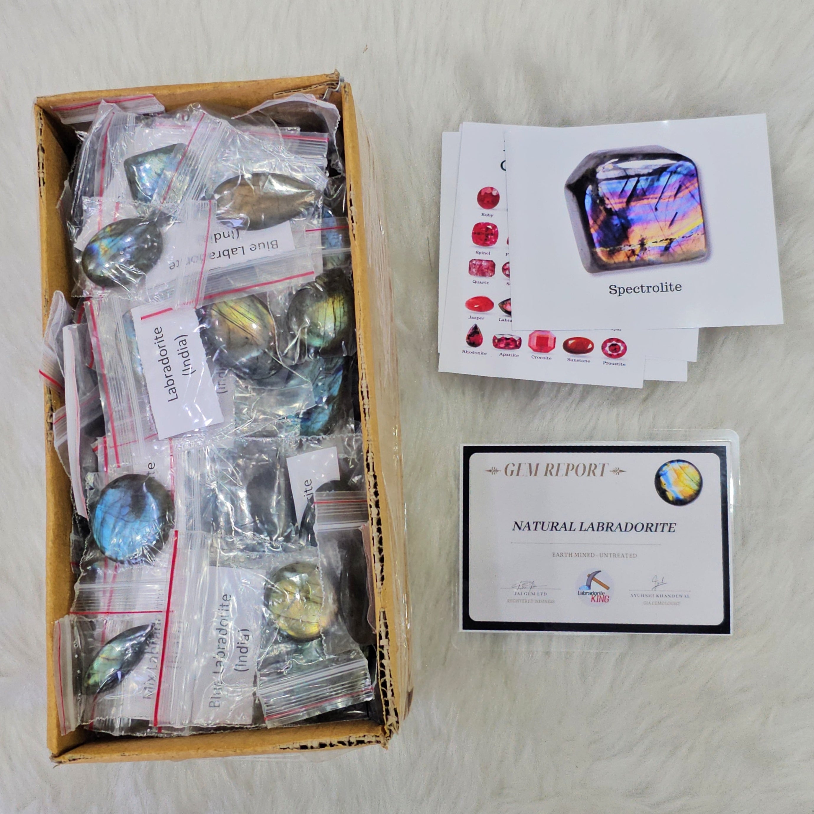 Wholesaleđ„ Labradorite Cabochons V2.0 | Flashy High quality slabs 1-3"Inches | 80-100 pcs - The LabradoriteKing