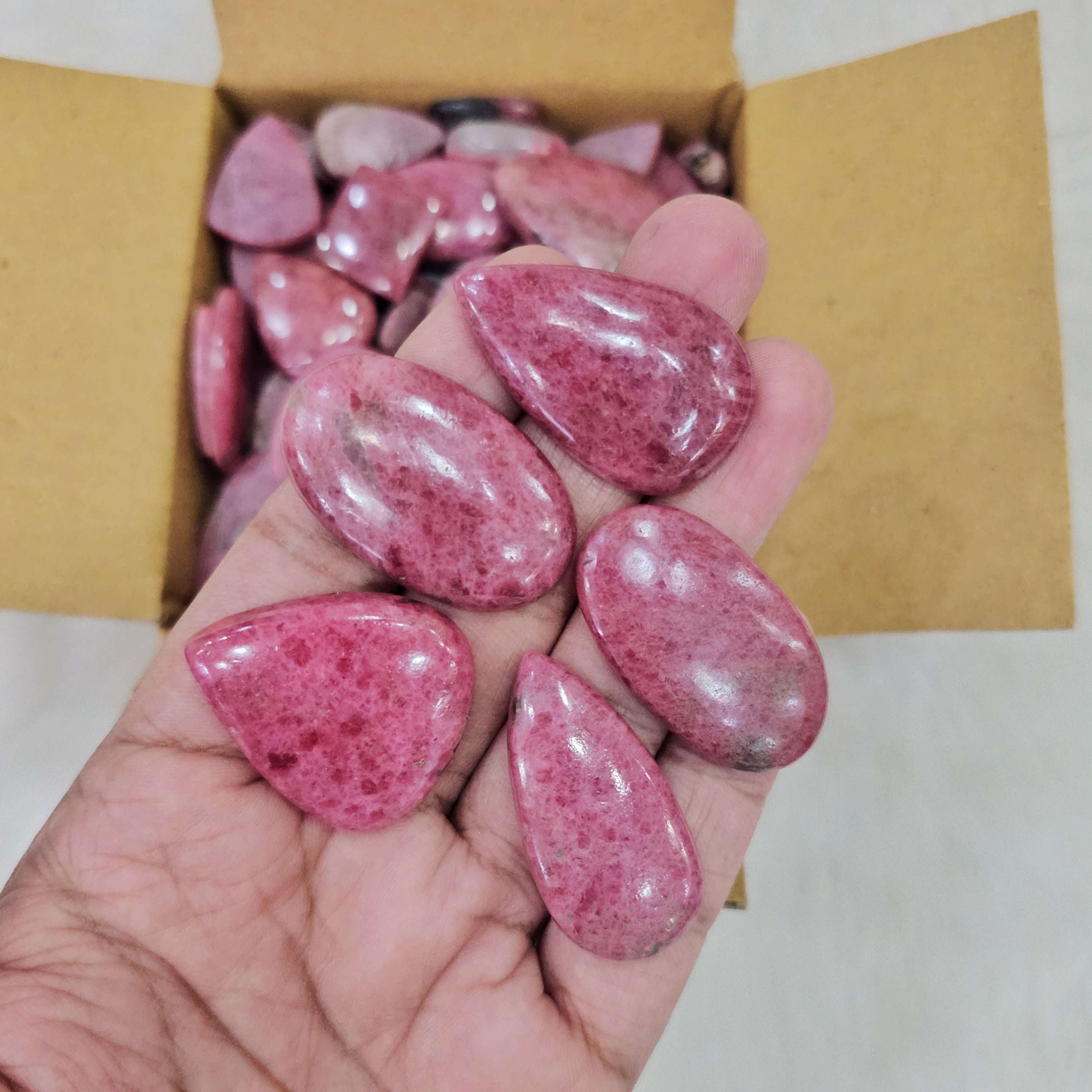 500 Gram of Natural Rhodonite Jasper | 16-35mm | 50 Pcs approx - The LabradoriteKing
