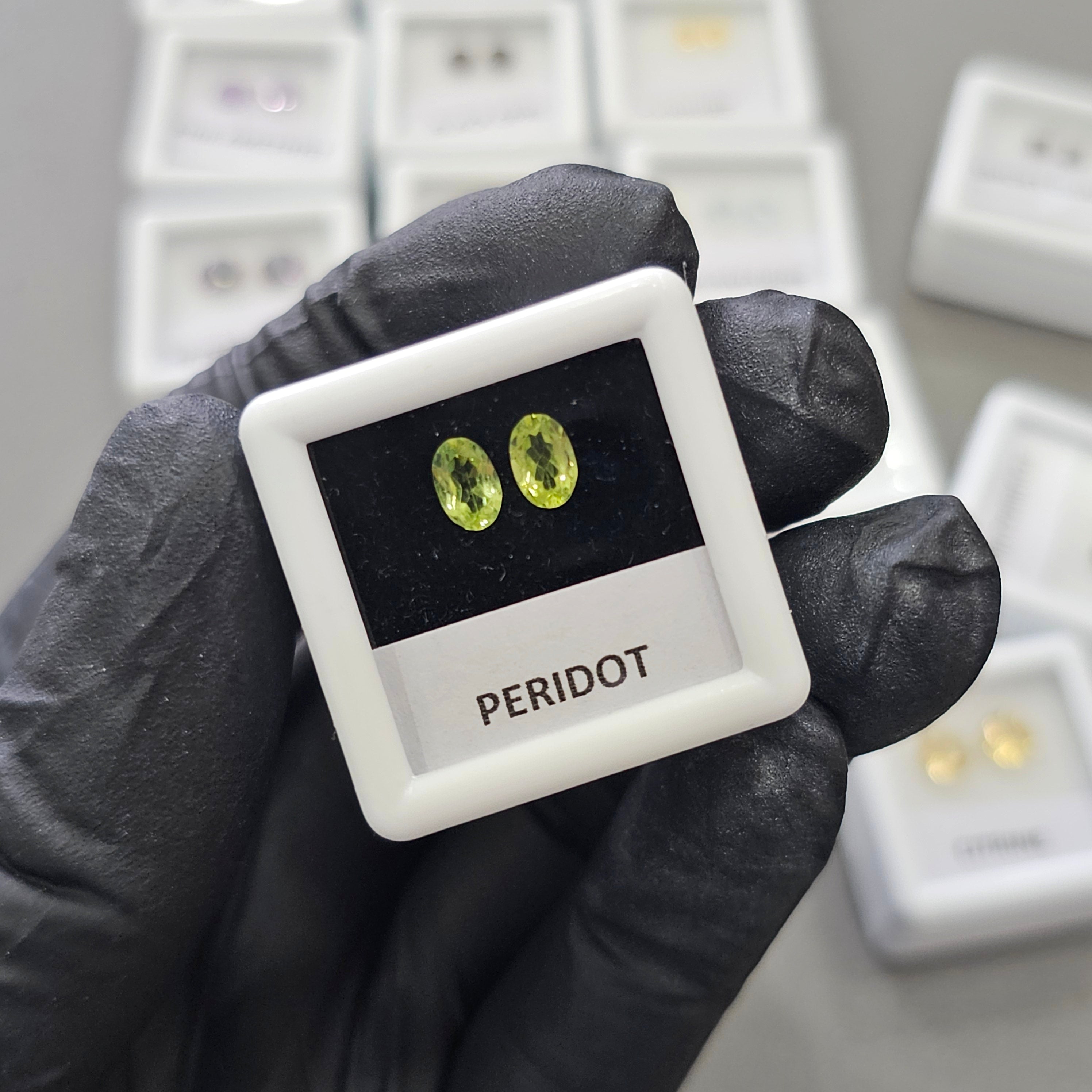 16 Set of Gemstones faceted Pair With boxes - The LabradoriteKing