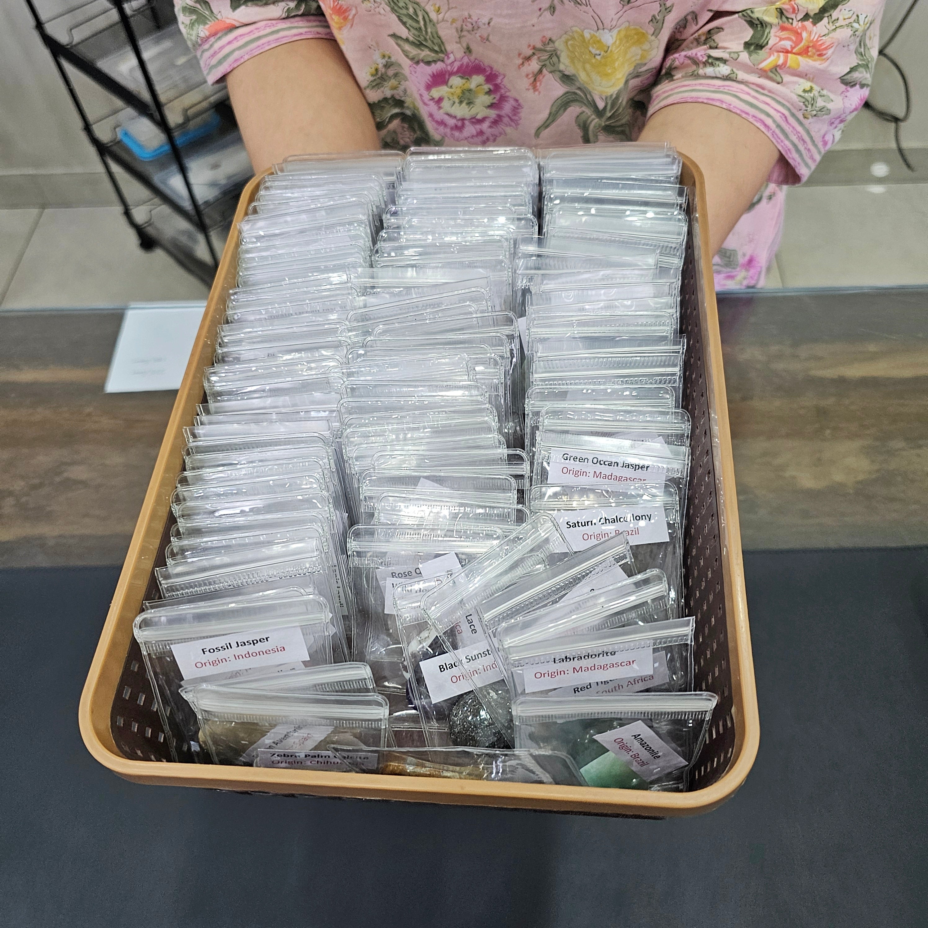 40% OFF | Ultimate 100 Pcs Cabochons box | 100 Unique Gemstones Labeled with origins - The LabradoriteKing