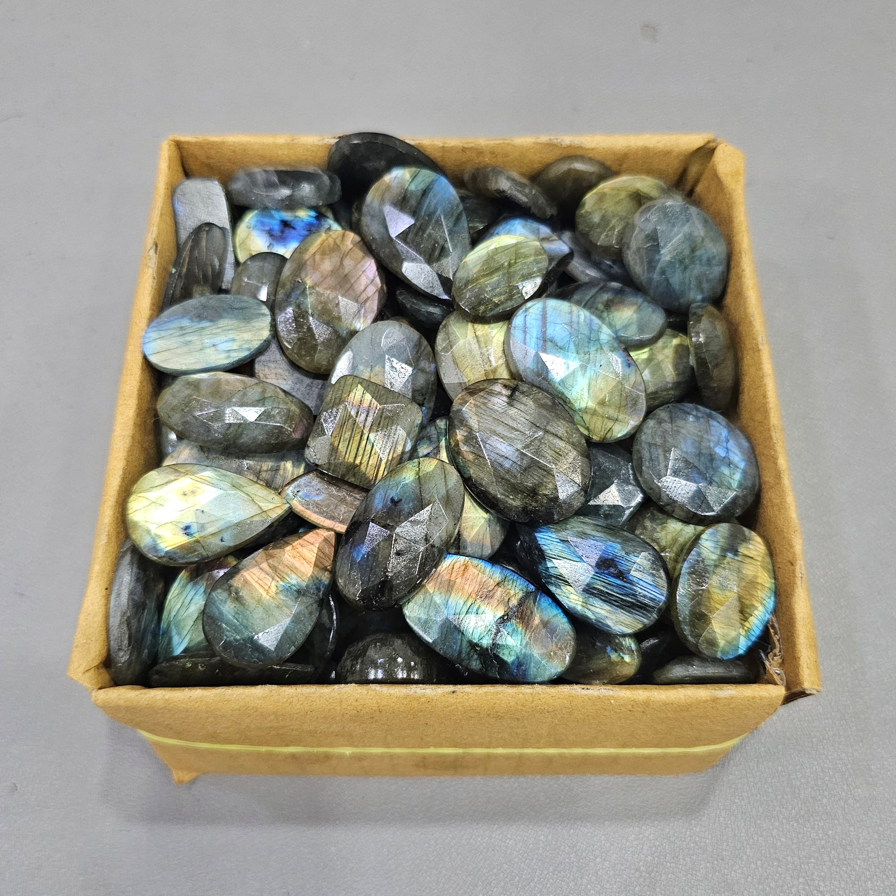 50 of Labradorite Rosecuts with flat backs | 17 to 30mm - The LabradoriteKing