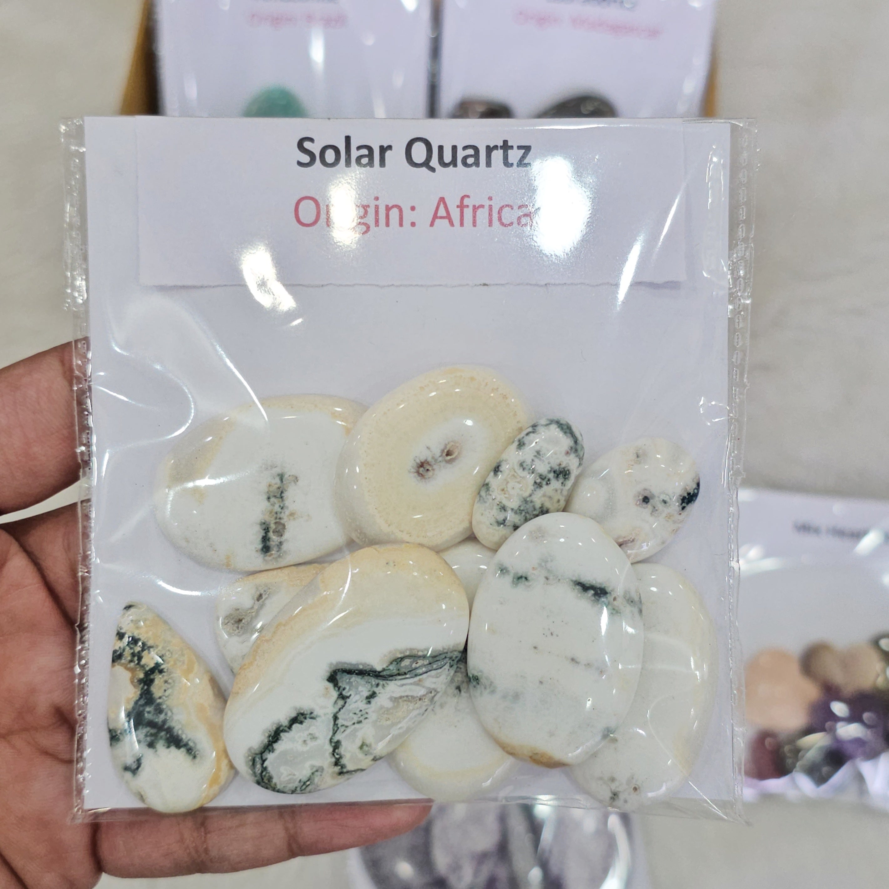 Gemstone curated Box | 1 KG Cabochon Box | 100 +Pcs - The LabradoriteKing