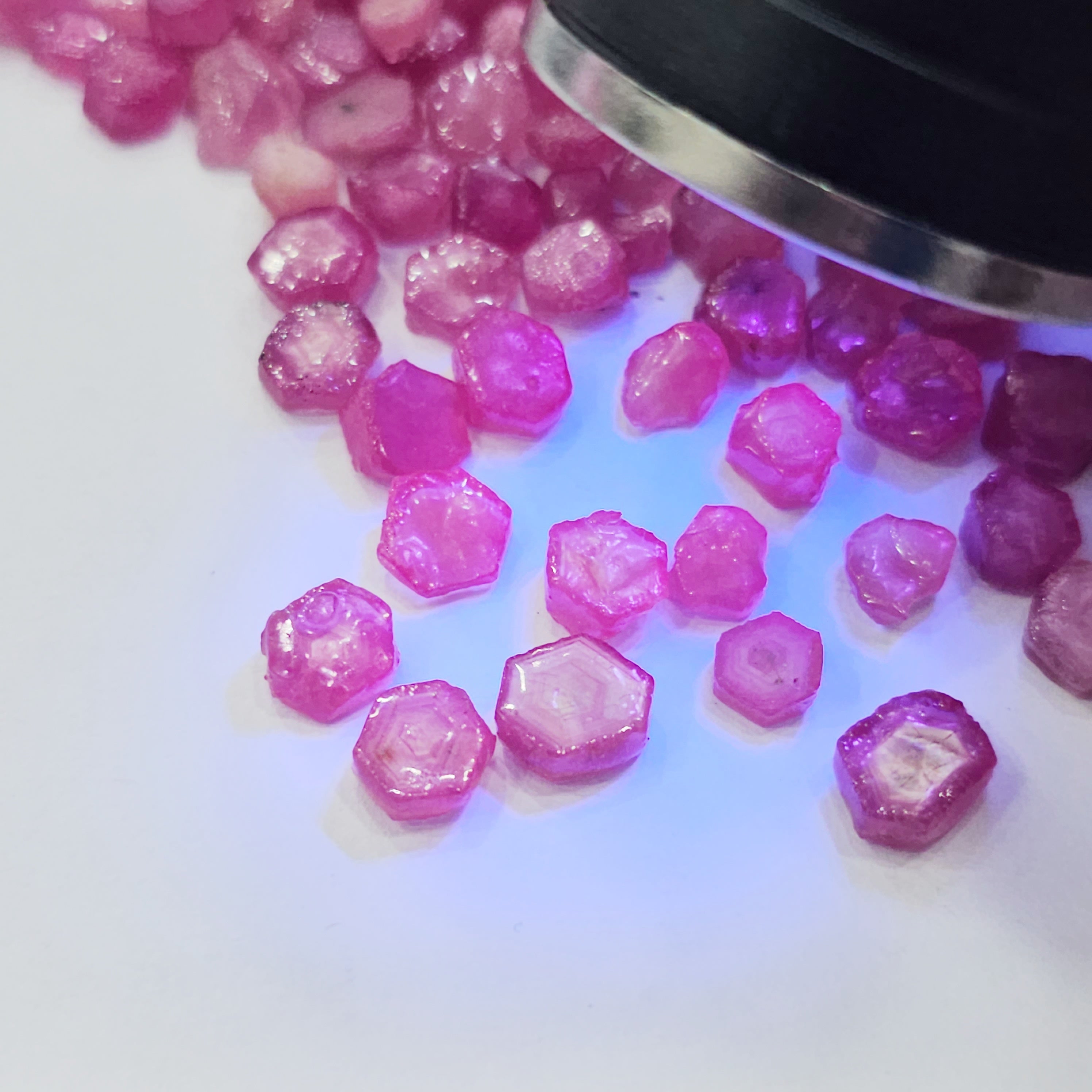 20 Pcs of Raw Trapiche Pink Natural Ruby | 6mm to 8mm slices | Comes with certificate - The LabradoriteKing