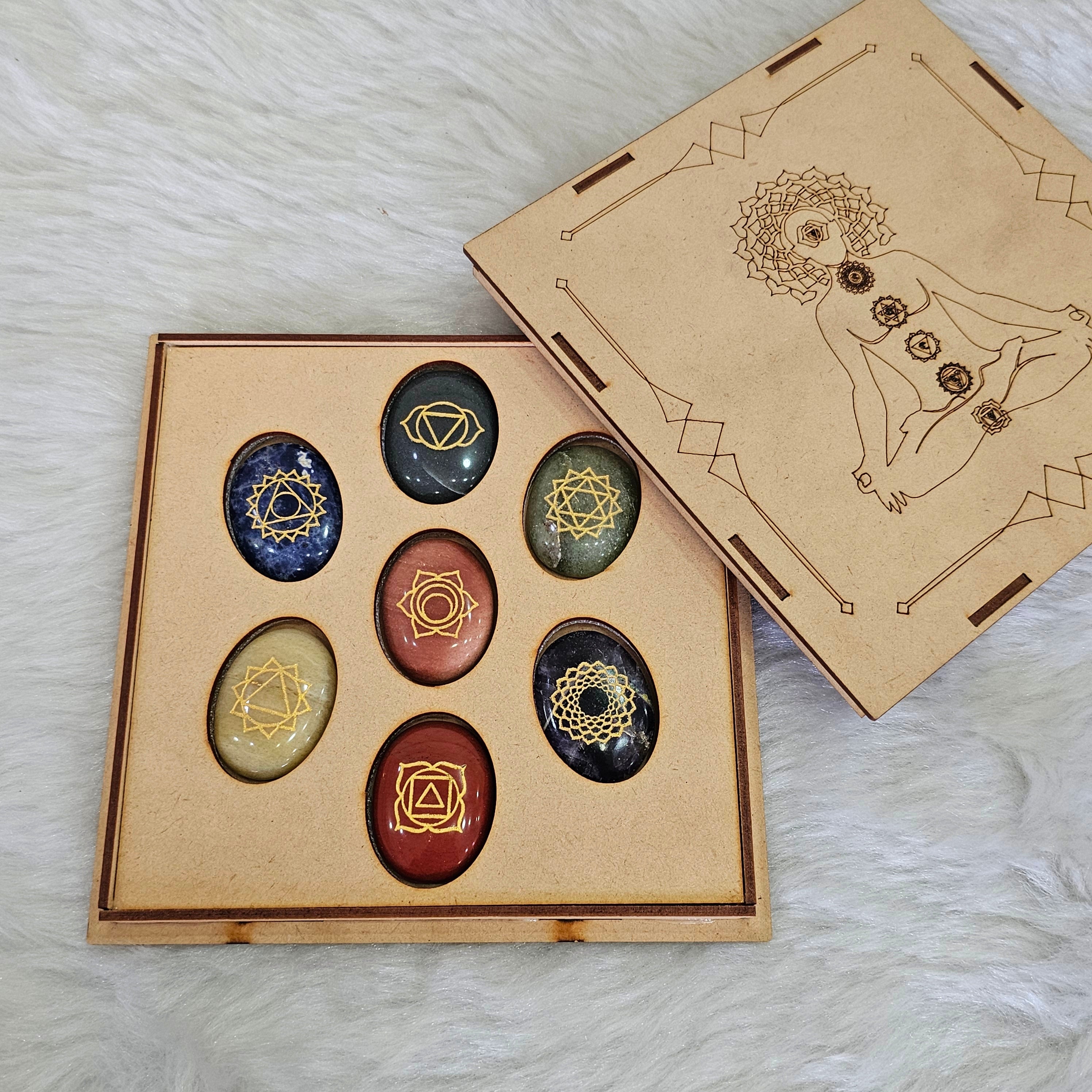 Crystal 7 Chakra Engraved Healing Stone Set Oval Shape – Reiki & Energy Balancing Gemstones - The LabradoriteKing