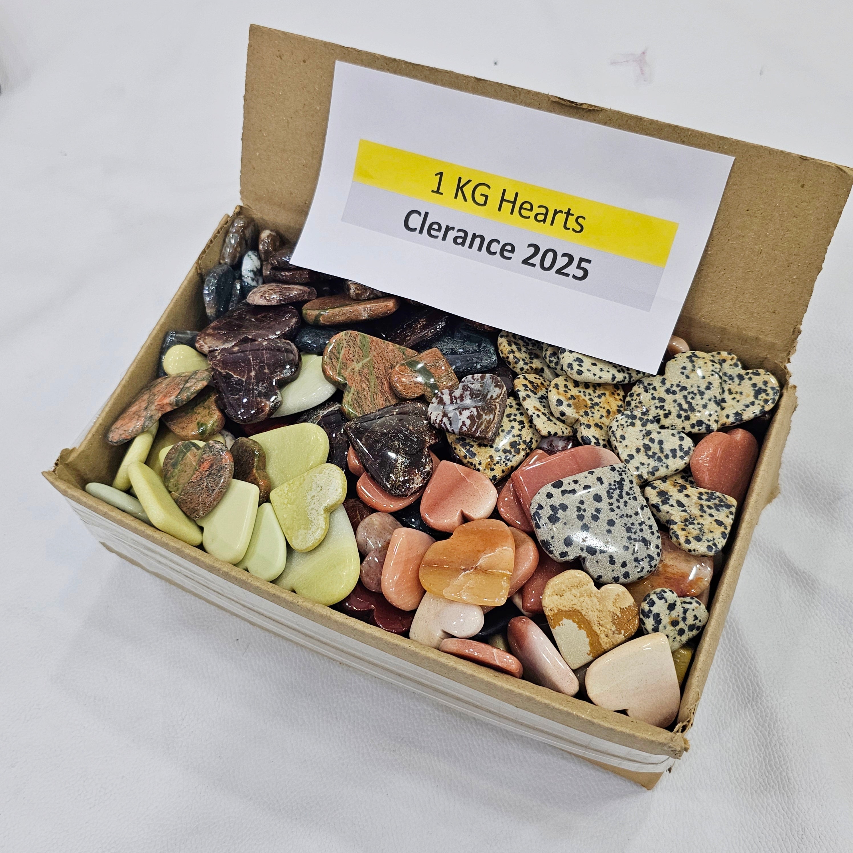 1KG Mixed Heart-Shaped Gemstone Cabochons | 20–40mm | 90–110 Pieces | Assorted Natural Stones - The LabradoriteKing
