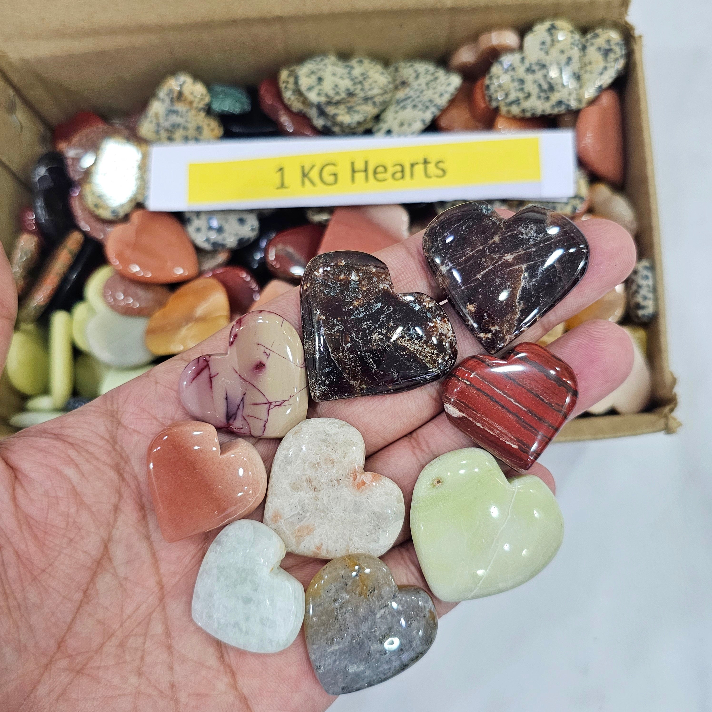 1KG Mixed Heart-Shaped Gemstone Cabochons | 20–40mm | 90–110 Pieces | Assorted Natural Stones - The LabradoriteKing