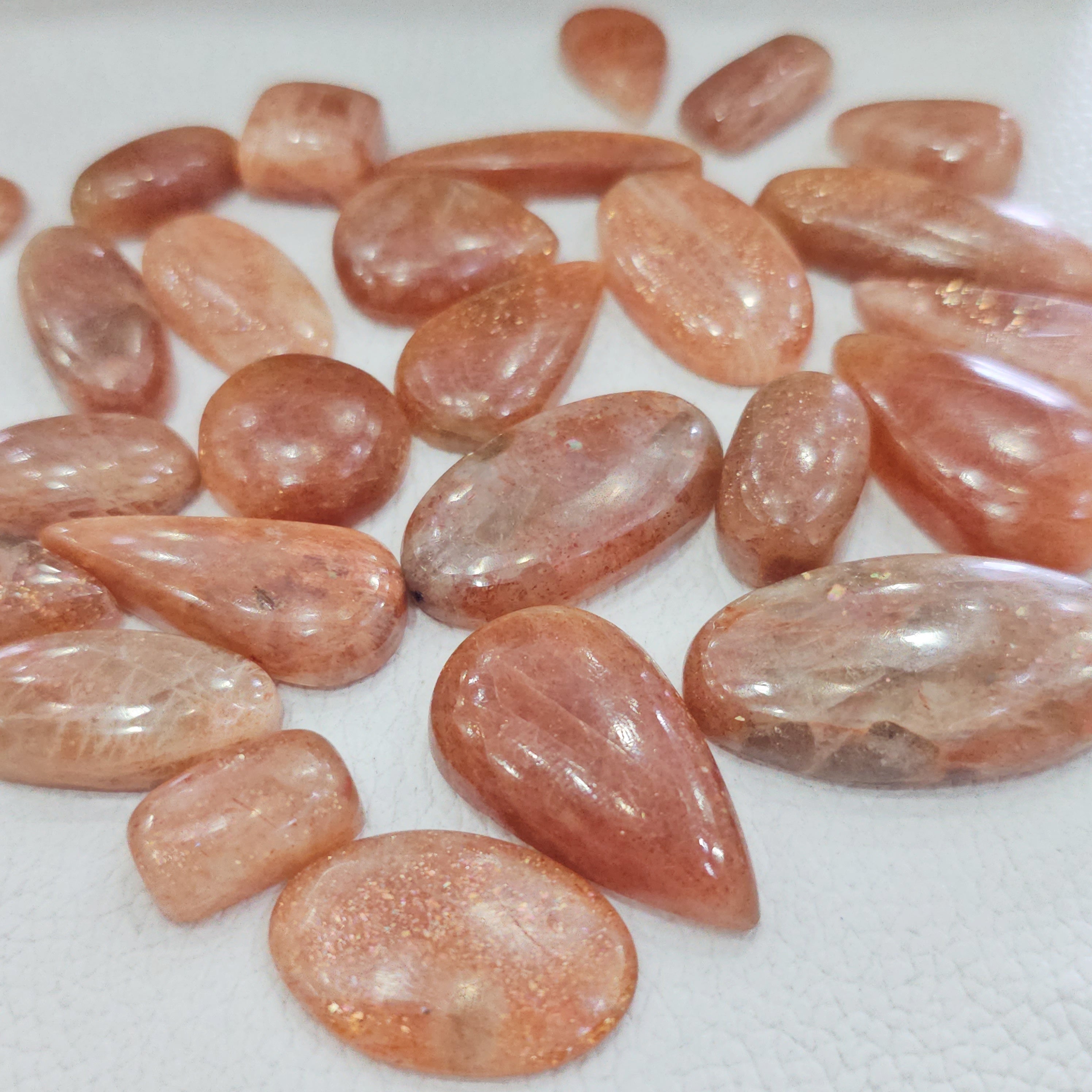 500 Grams Natural Sunstone Cabochons | 12–39mm | 170–190 Pcs | Mixed Shapes - The LabradoriteKing