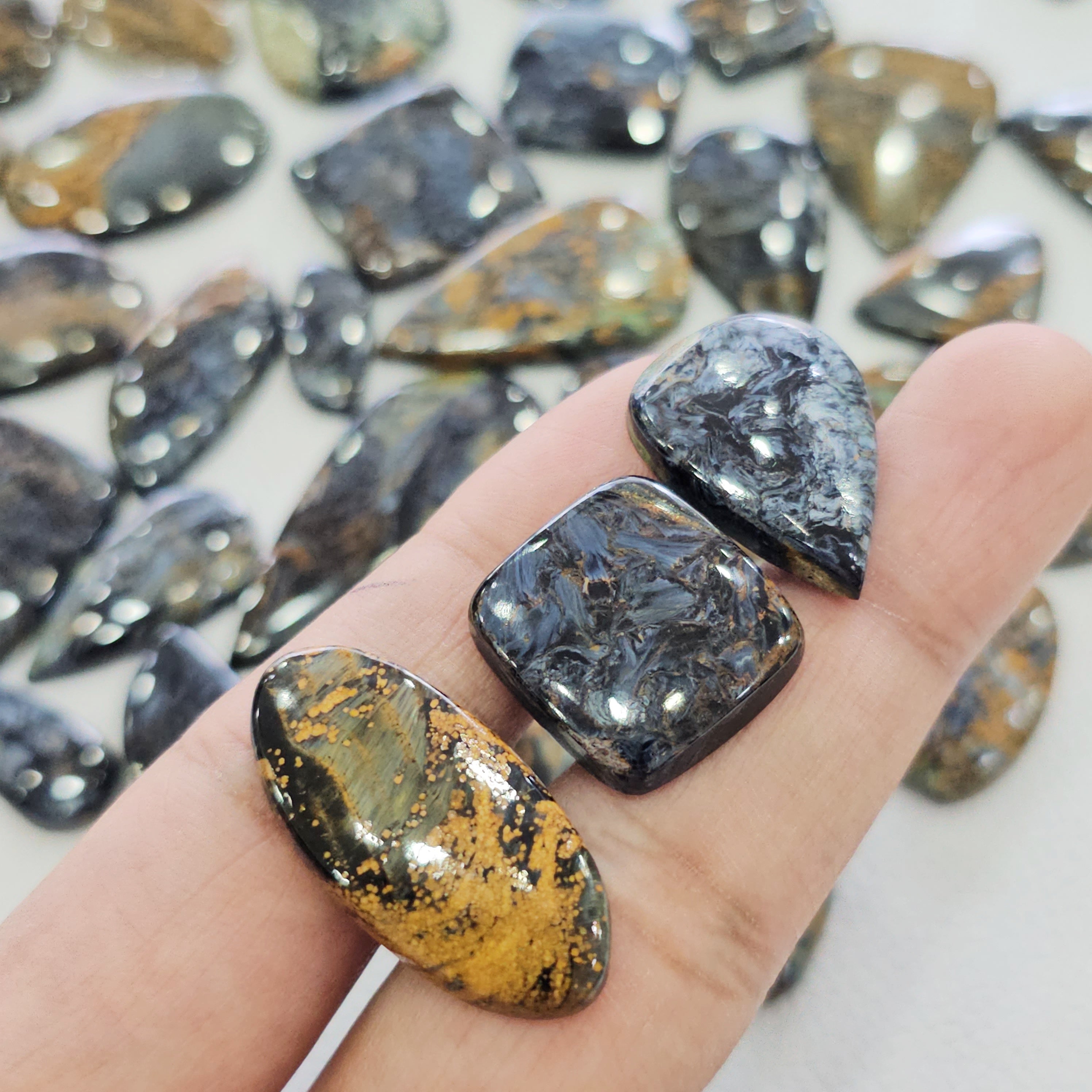 100 Grams Natural Pietersite Gemstones | 15–45mm | 20–25 Pcs | Mixed Shapes - The LabradoriteKing