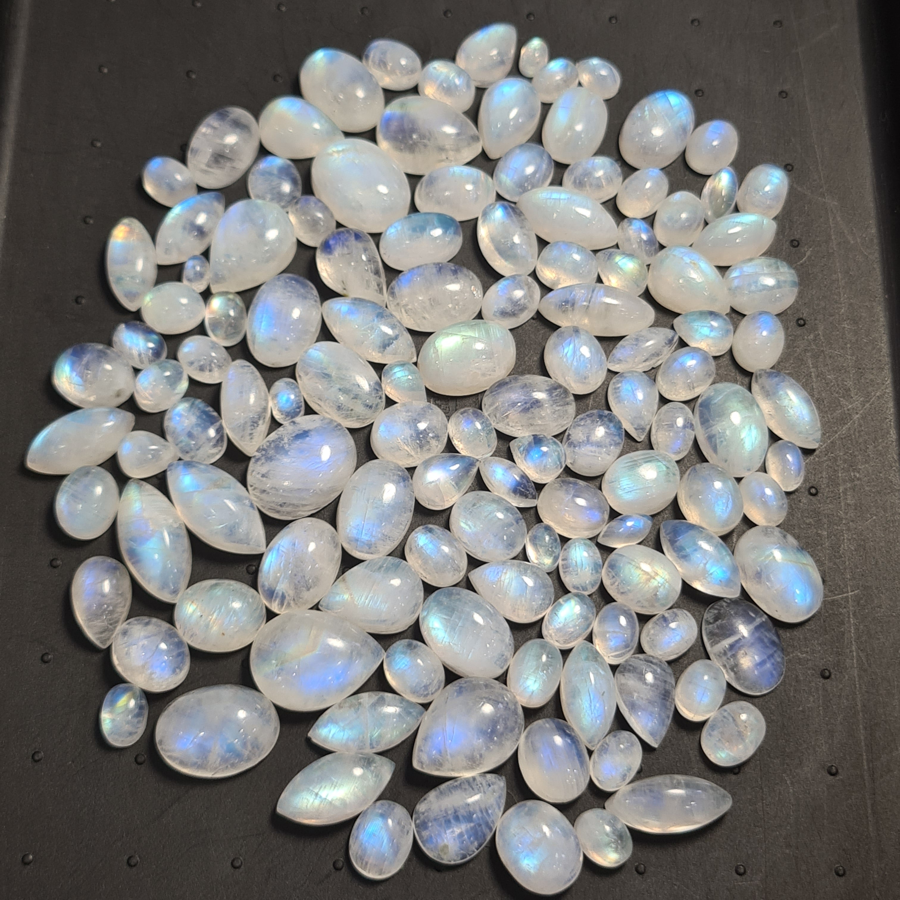 62Pcs Natural Moonstone Cabochon | Mix Shape | Size: 6-18mm - The LabradoriteKing