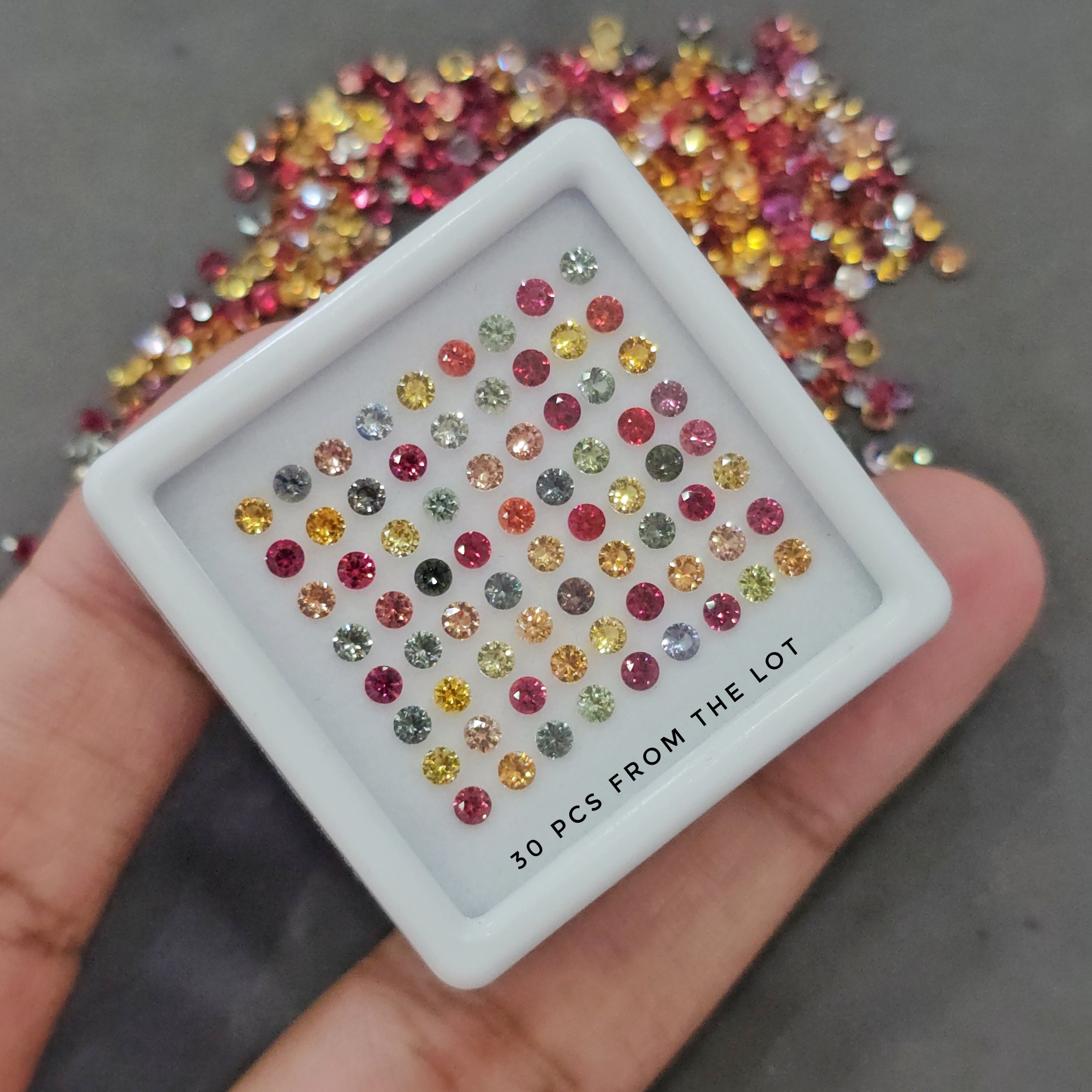 30 Pcs Sapphires Multi | Ideal Cut 2.25mm - The LabradoriteKing