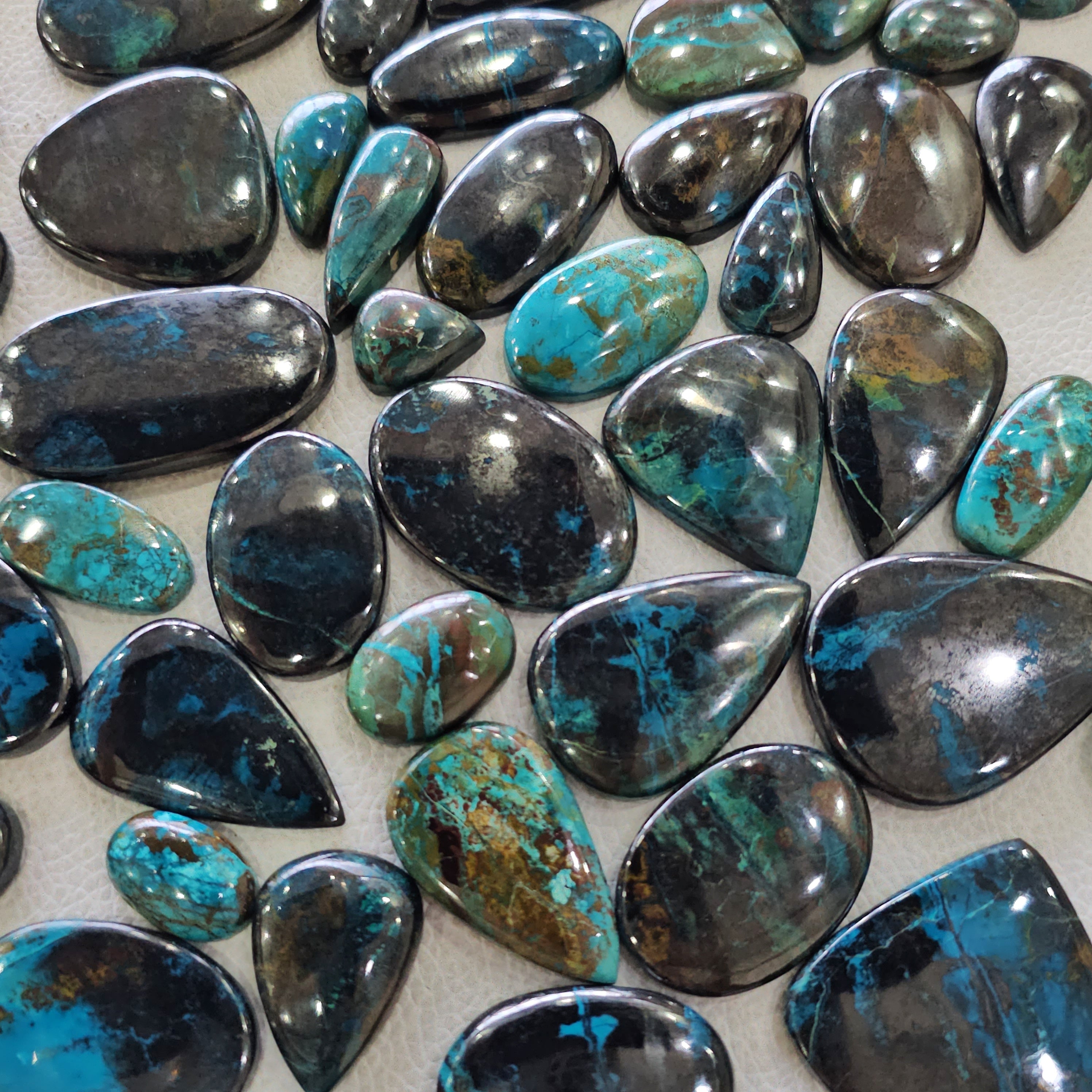 500 Grams of Natural Shattuckite (Combination of Azurite, Malachite, Chrysocolla & Dioptase) Cabochons | 25β50mm | 40β50 Pcs | - The LabradoriteKing