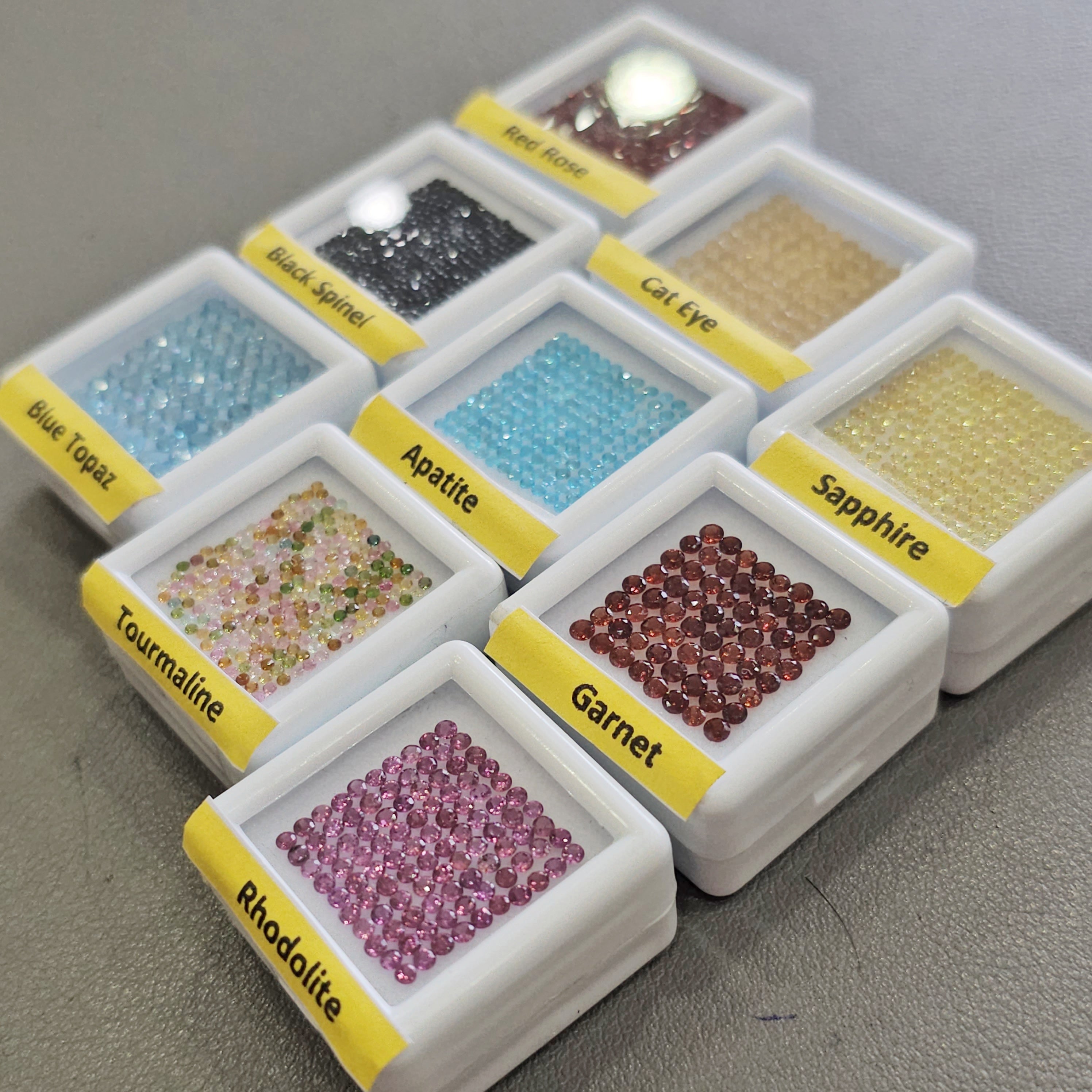 9 Sets of gemstone: Sapphires, Apatite, Topa, Tourmaline, Spinel and more