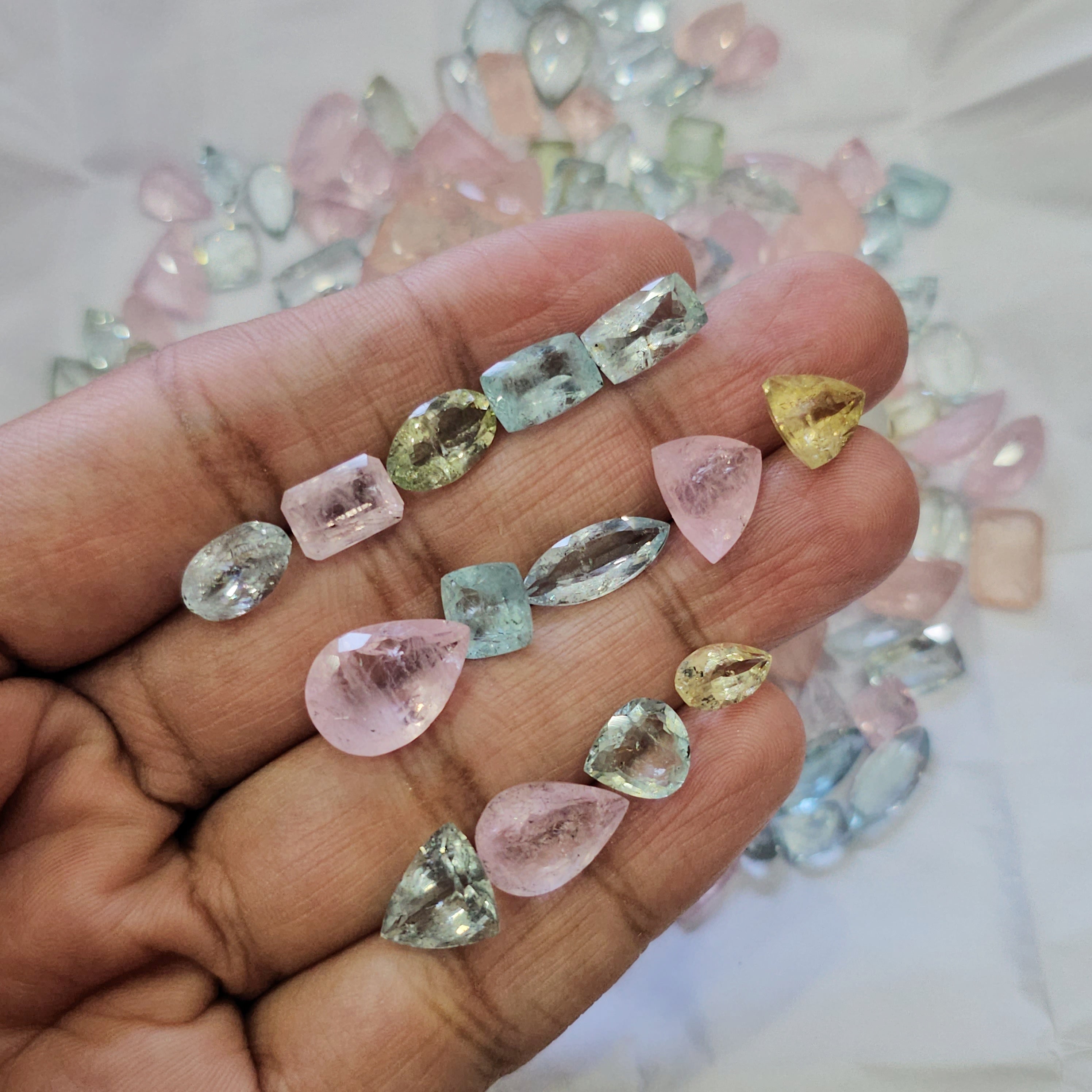 50 Carat of Mix beryls | Morganite, Aquamarine and more | 16-20Pcs
