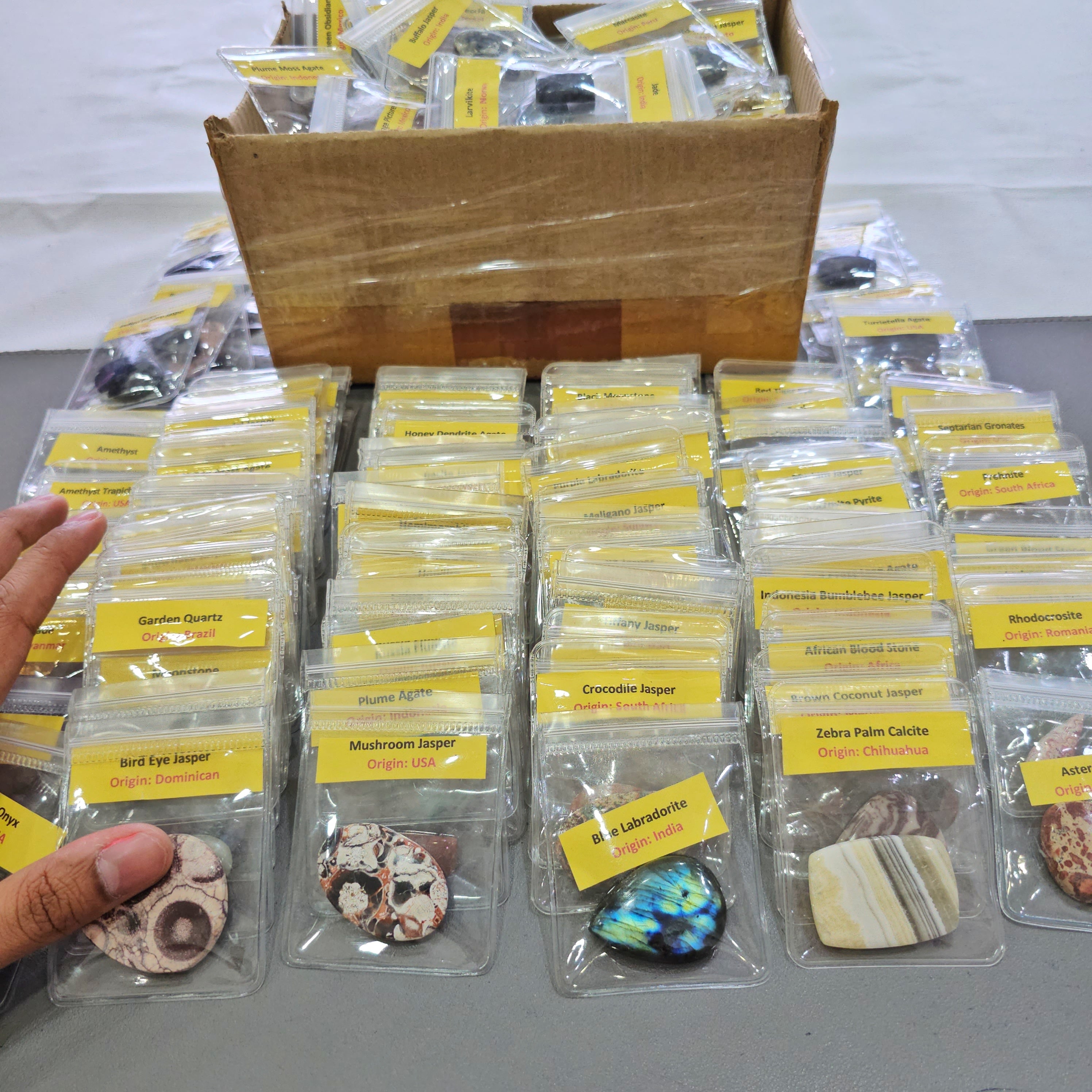 Mega 160 PCS Gemstone Collection Box – 160 Unique Cabochons with Names & Origins - The LabradoriteKing