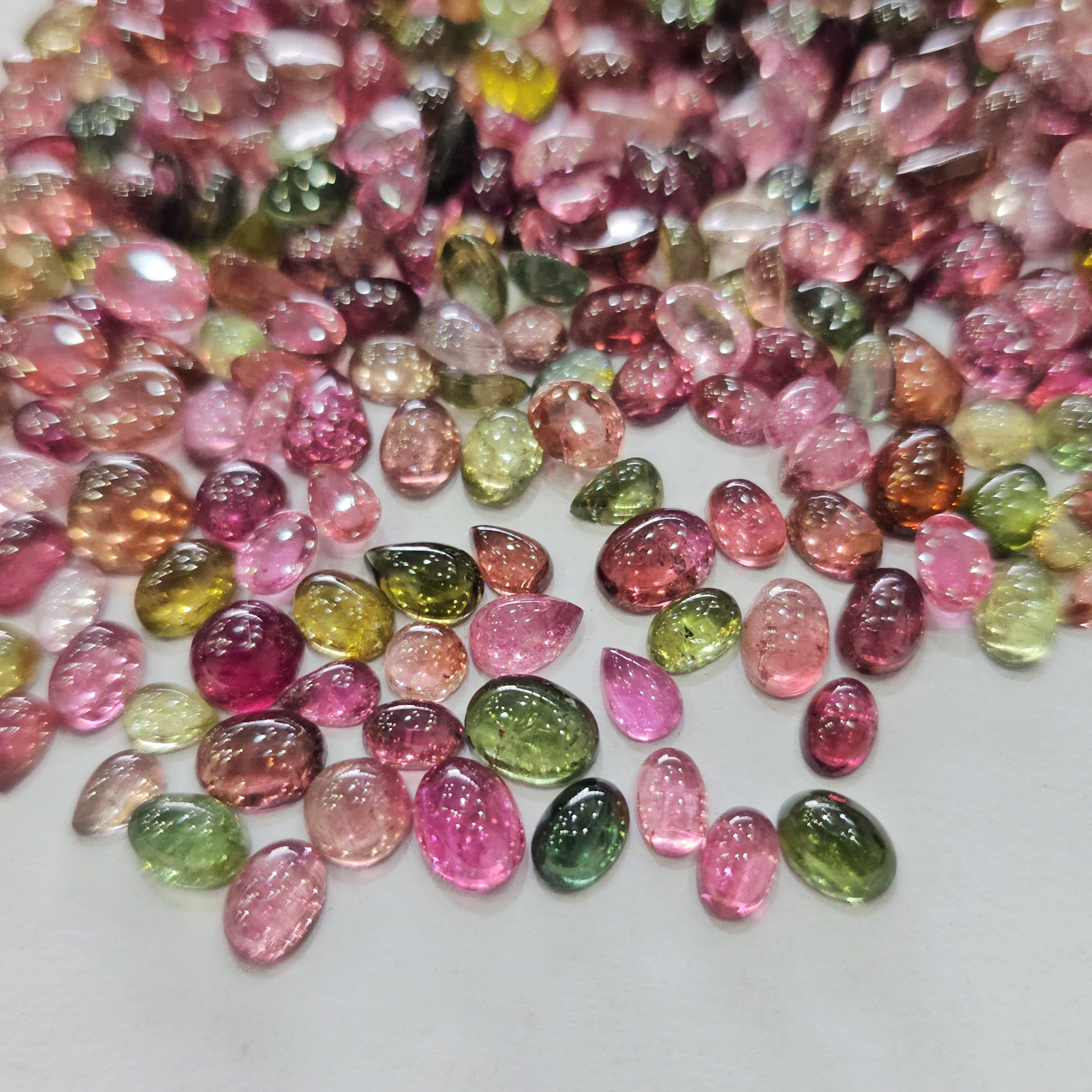 20 Pcs tourmalines cabochons Vibrant colour 5mm to 8mm sizes - The LabradoriteKing