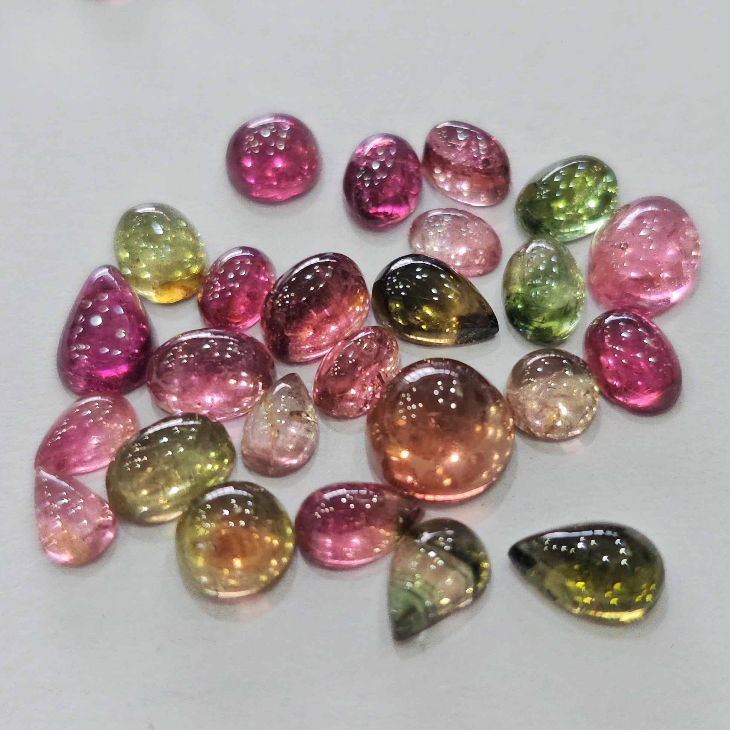 20 Pcs tourmalines cabochons Vibrant colour 5mm to 8mm sizes - The LabradoriteKing